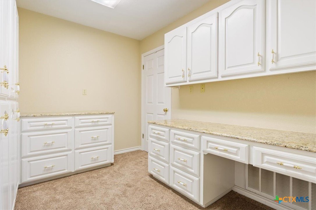 Salado, Texas, 76571, United States, 3 Bedrooms Bedrooms, ,3 BathroomsBathrooms,Residential,For Sale,1976065