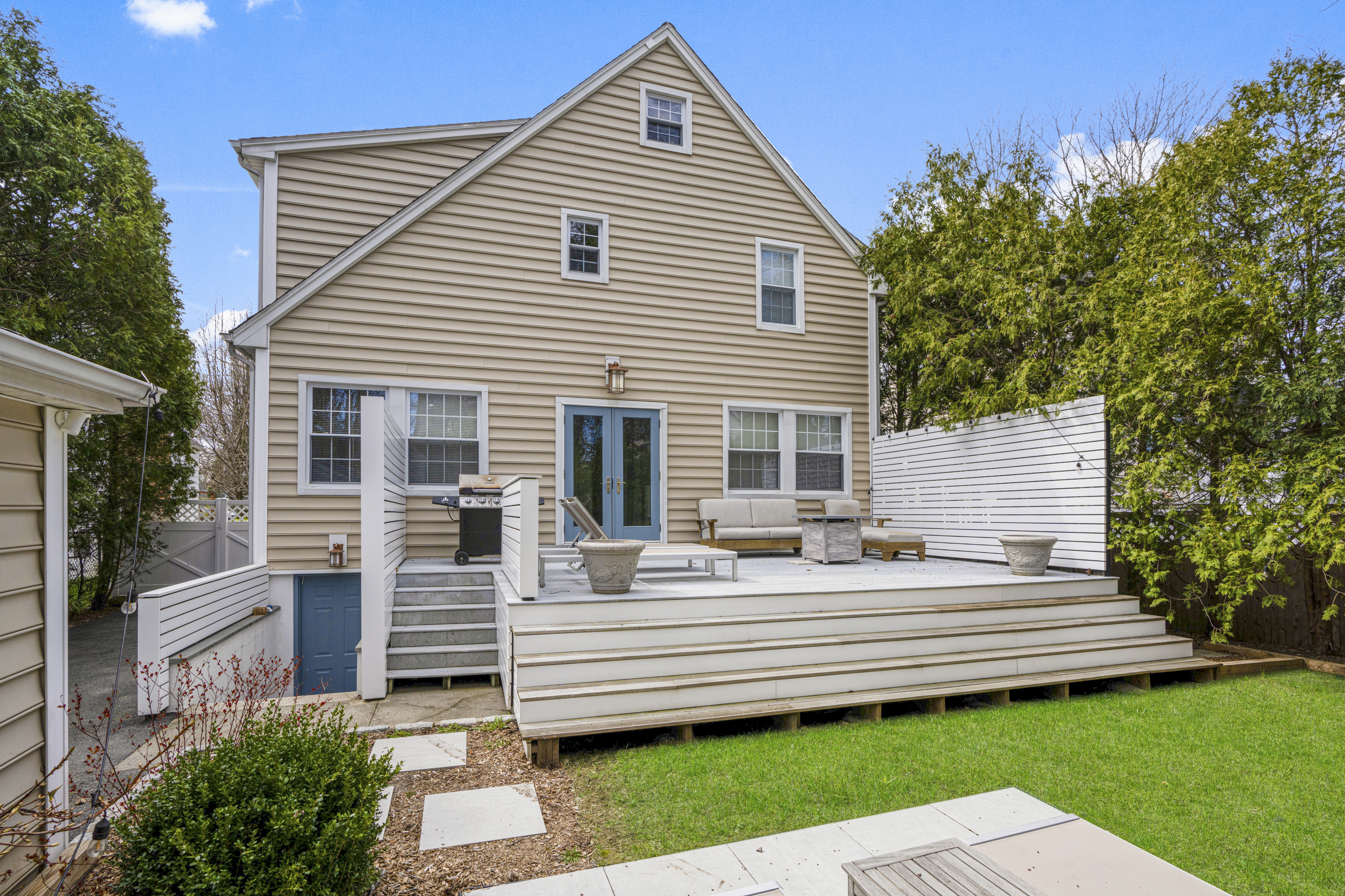  225 Larchmont Avenue - 物件實景