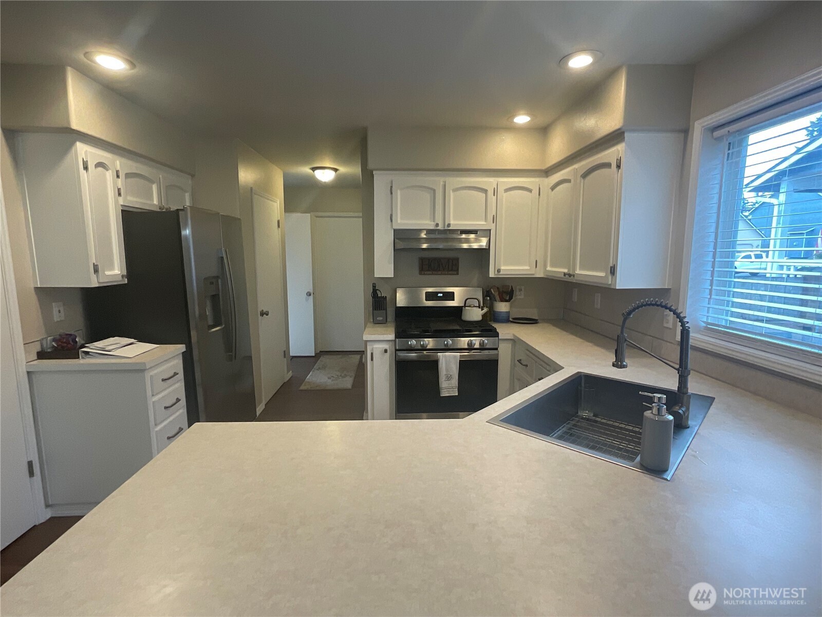 Oak Harbor, Washington, 98277, United States, 3 Bedrooms Bedrooms, ,2 BathroomsBathrooms,Residential,For Sale,2003169