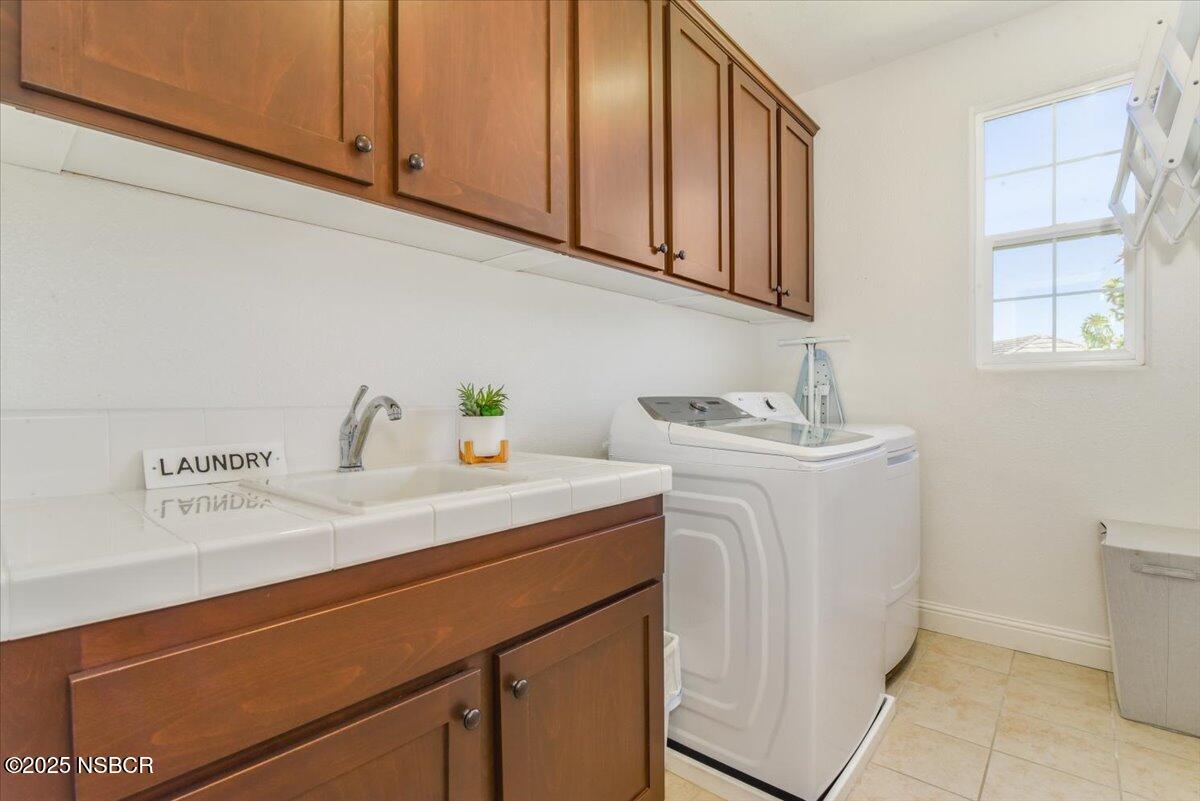 Lompoc, California, 93436, United States, 5 Bedrooms Bedrooms, ,4 BathroomsBathrooms,Residential,For Sale,1903001