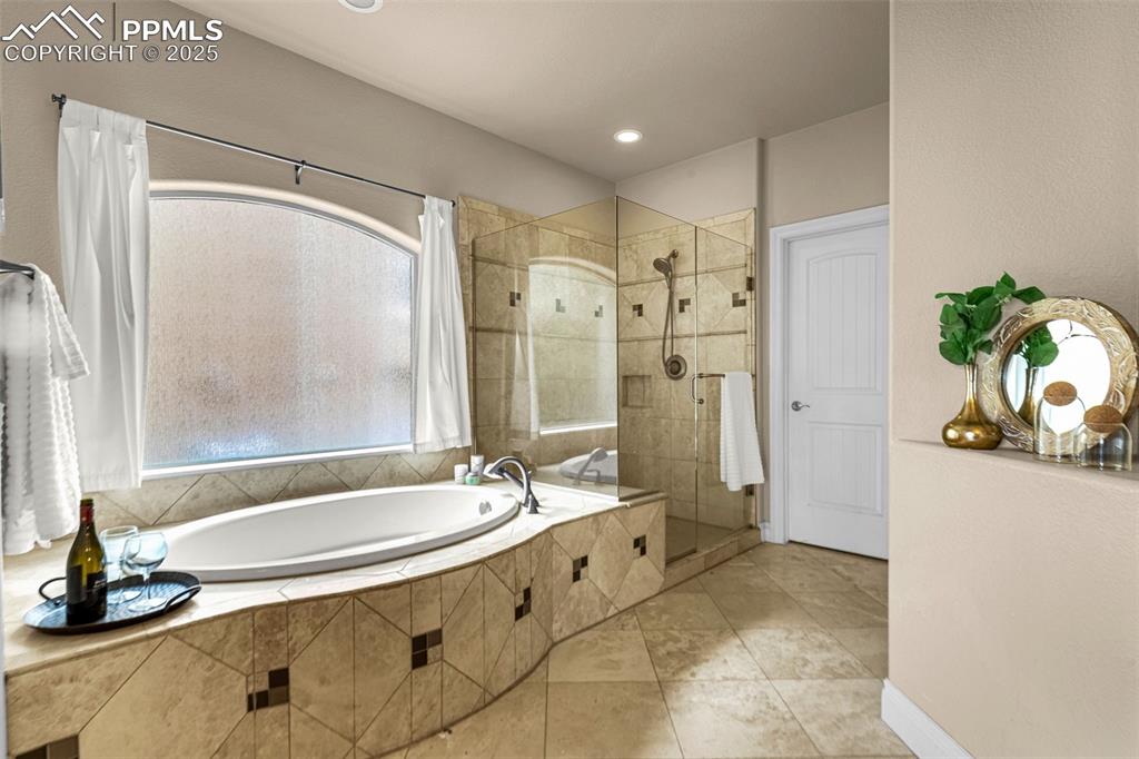 Colorado Springs, Colorado, 80921, United States, 4 Bedrooms Bedrooms, ,3 BathroomsBathrooms,Residential,For Sale,1901229