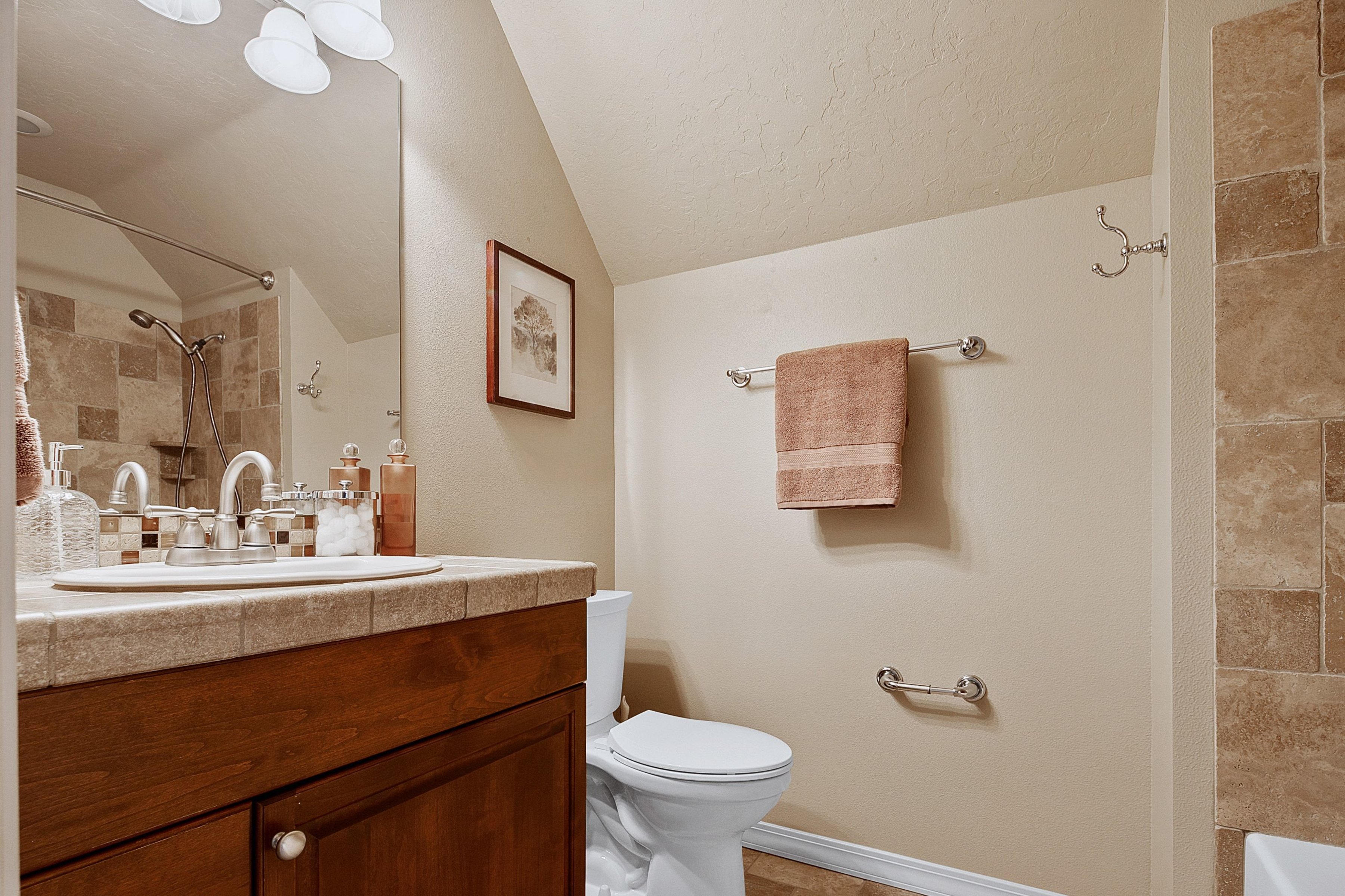  Custom Hidden Springs Estate with Private Casita & ResortStyle Backyard - 物件實景