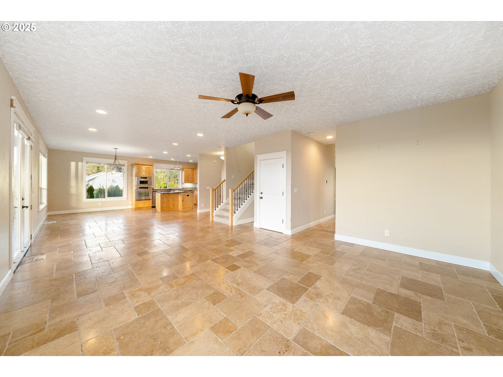 Tillamook, Oregon, 97141, United States, 3 Bedrooms Bedrooms, ,4 BathroomsBathrooms,Residential,For Sale,1998230