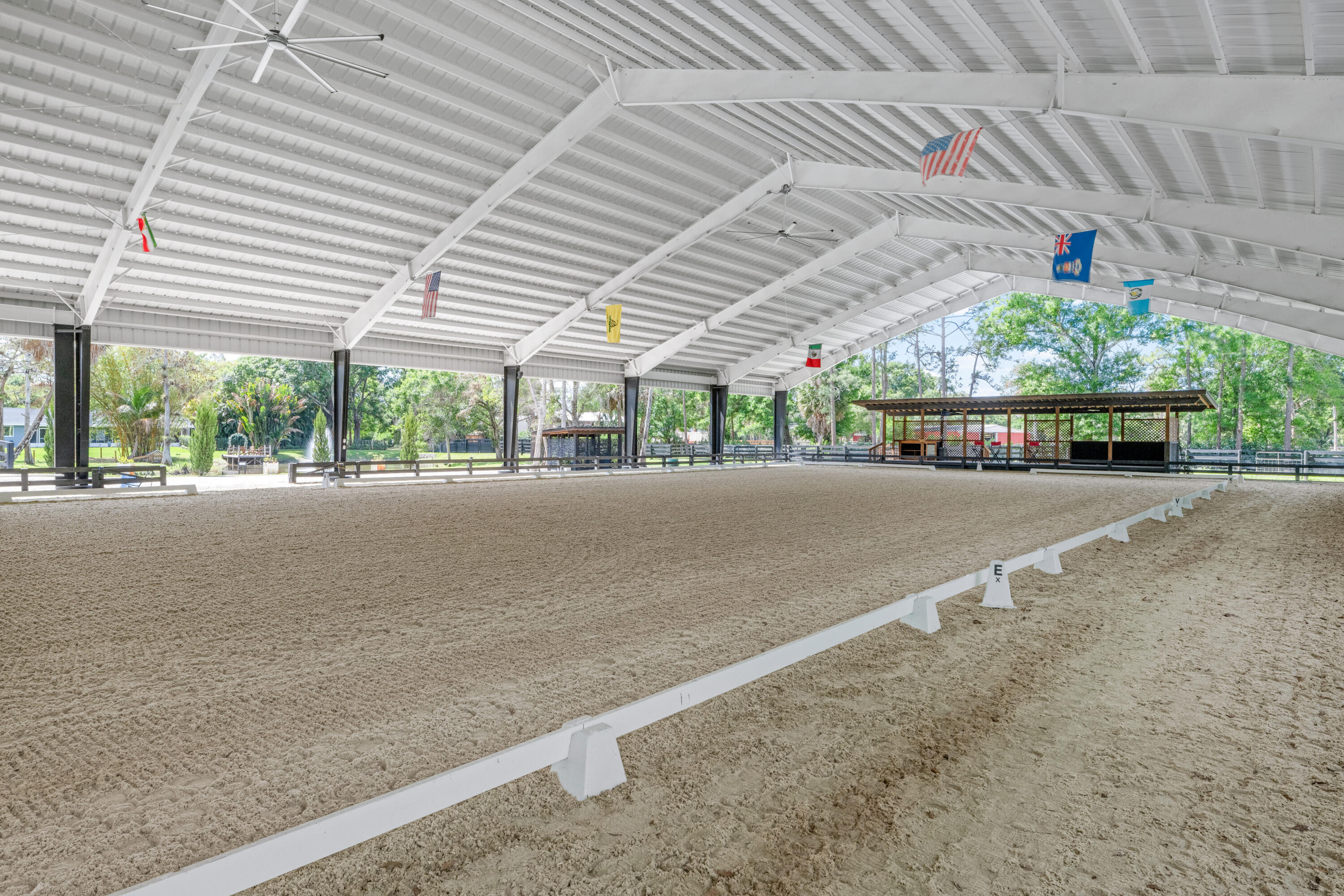  15161 Collecting Canal Road - 物件實景