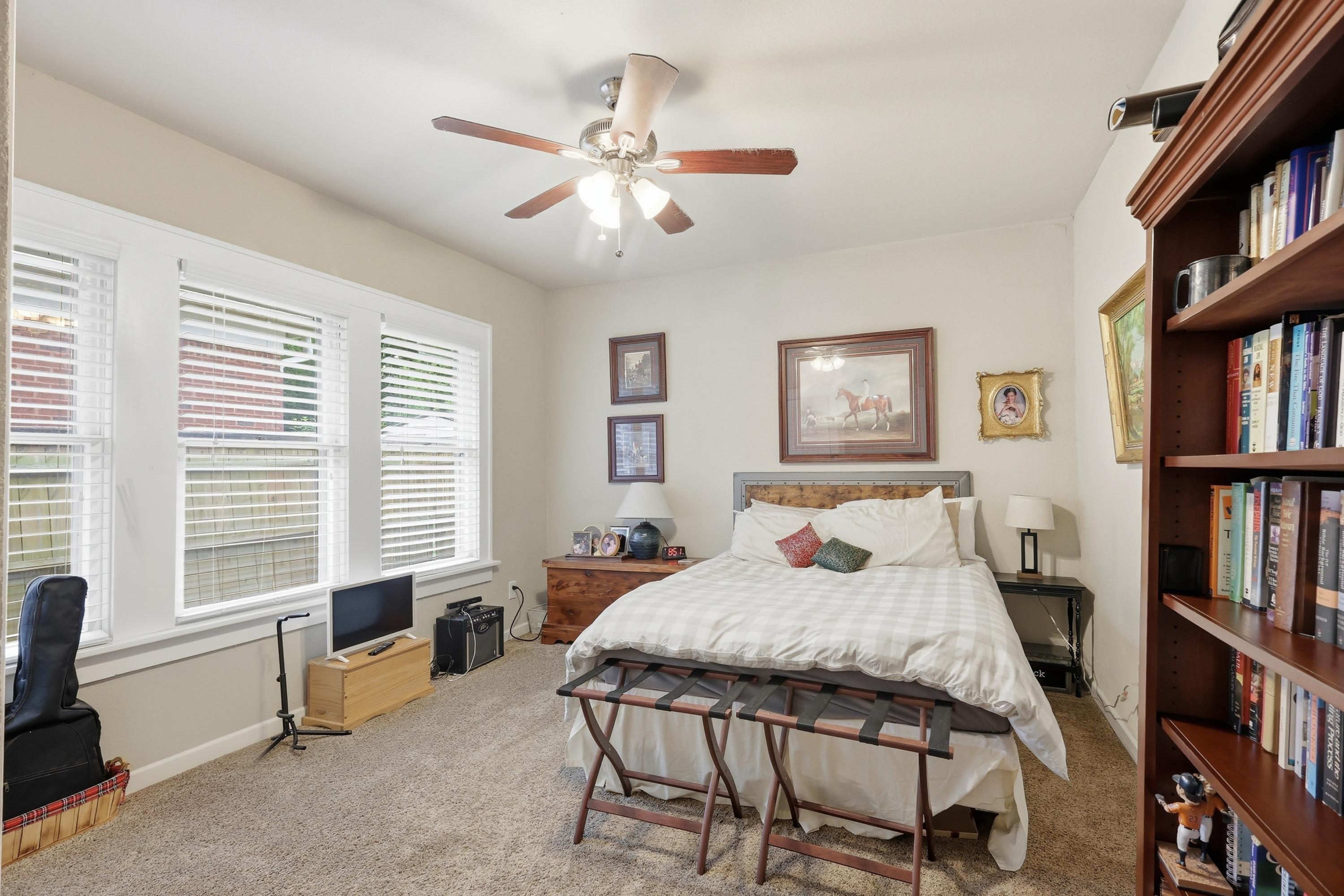  1300 Buck Avenue, Fort Worth, TX, 76110 - 物件實景