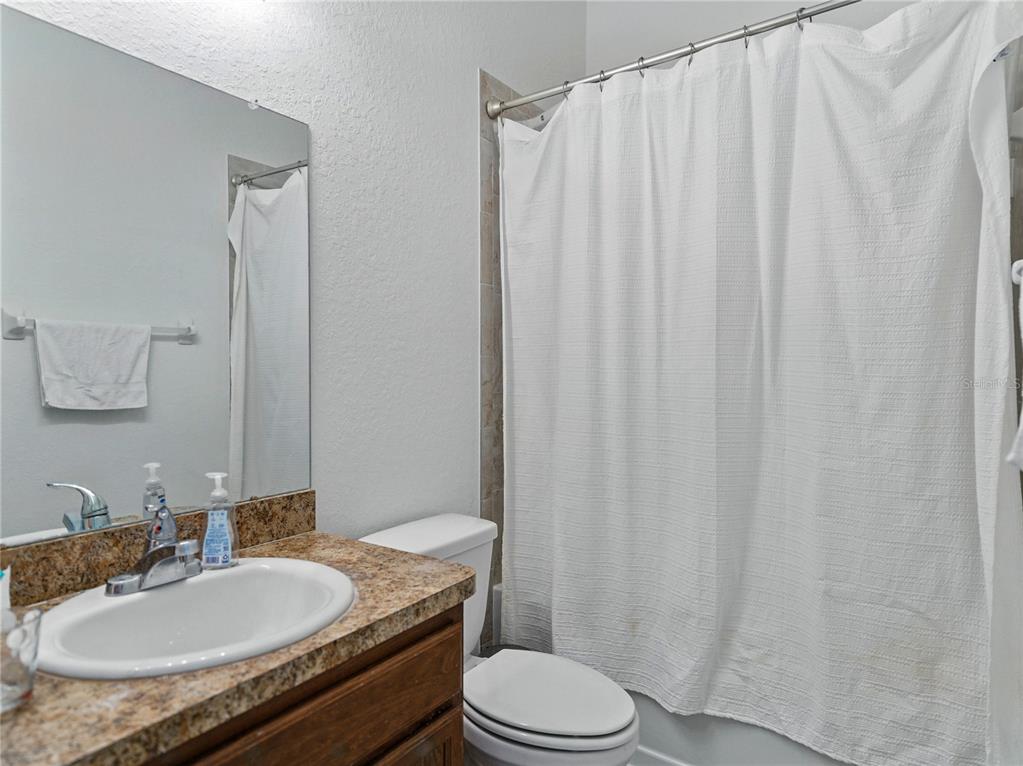 Lakeland, Florida, 33813, United States, 4 Bedrooms Bedrooms, ,3 BathroomsBathrooms,Residential,For Sale,1829235