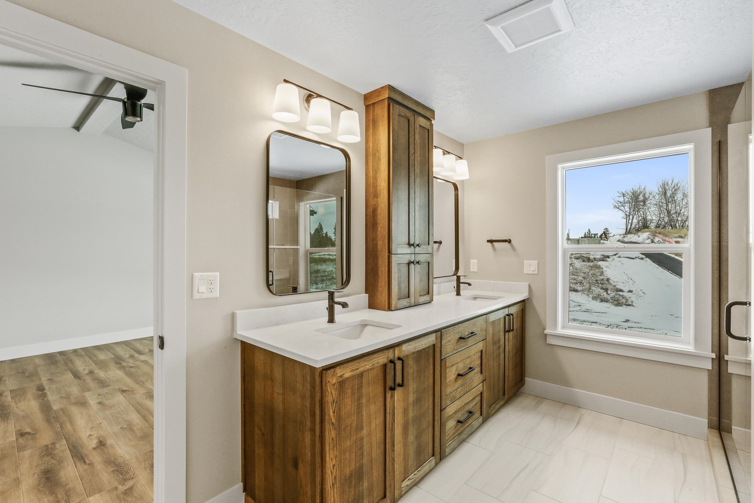 Spokane, Washington, 99223, United States, 5 Bedrooms Bedrooms, ,4 BathroomsBathrooms,Residential,For Sale,2002935