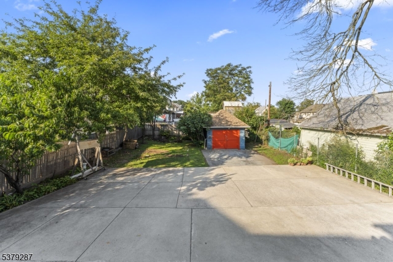 Elizabeth City, New Jersey, 07208-1601, United States, 5 Bedrooms Bedrooms, ,3 BathroomsBathrooms,Residential,For Sale,1921701