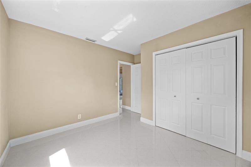 Oakland Park, Florida, 33309, United States, 3 Bedrooms Bedrooms, ,2 BathroomsBathrooms,Residential,For Sale,1916888