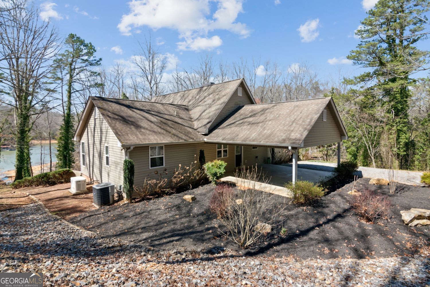 Blairsville, Georgia, 30512, United States, 4 Bedrooms Bedrooms, ,3 BathroomsBathrooms,Residential,For Sale,1858971
