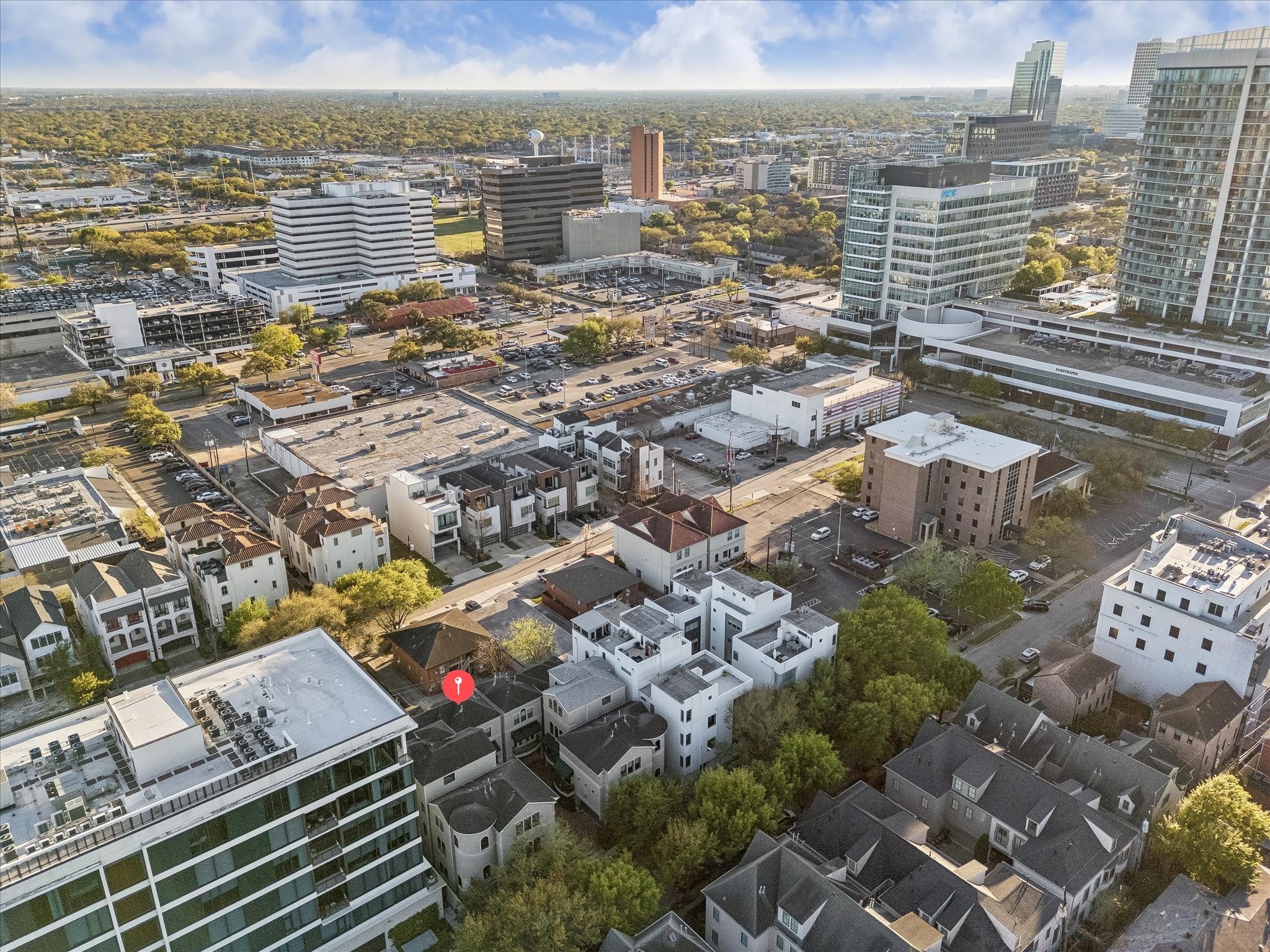  2415 W Main Street - 物件實景