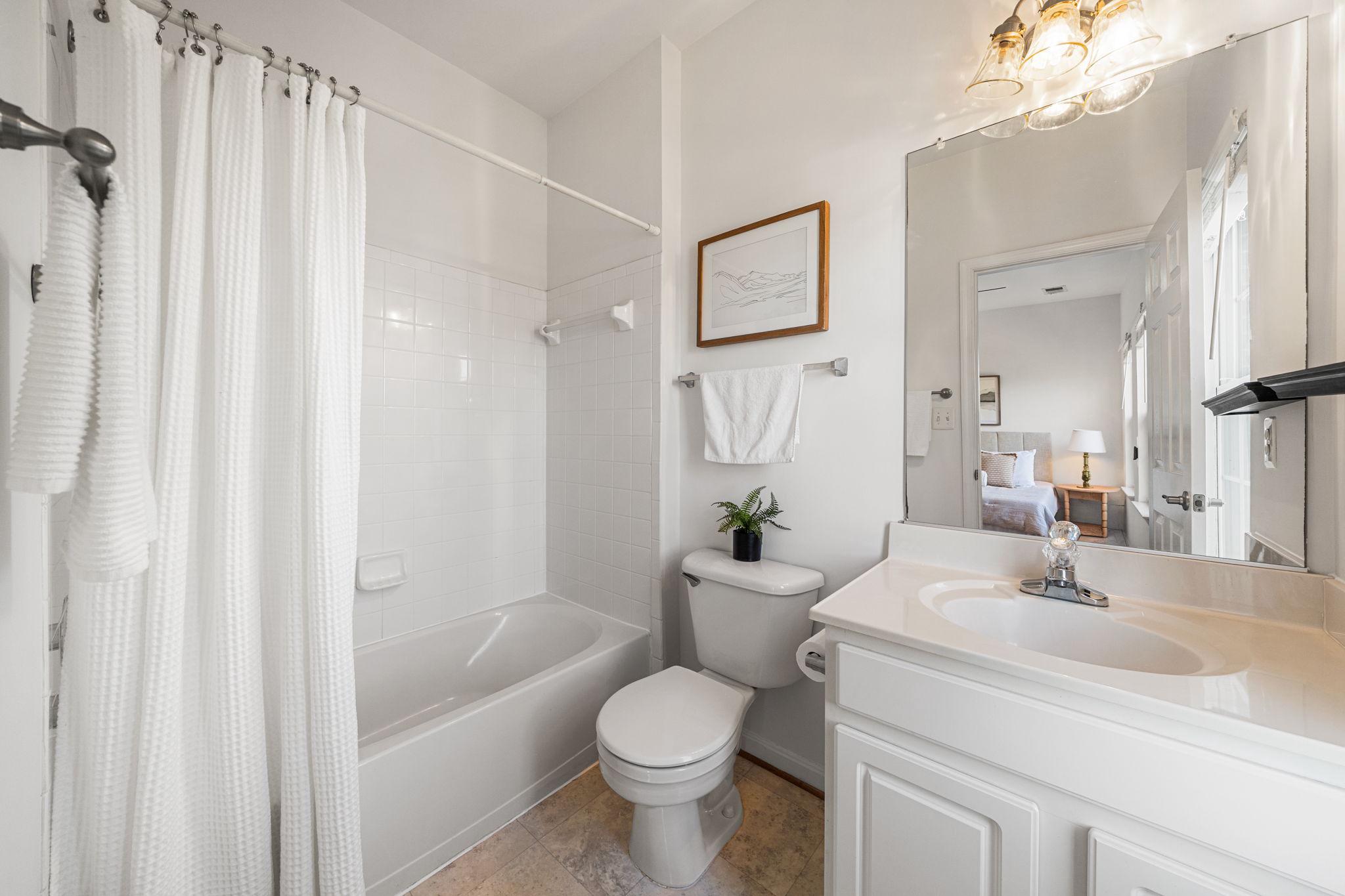  5413 Cheyenne Knoll Place, Alexandria, VA, 22312 - 物件實景