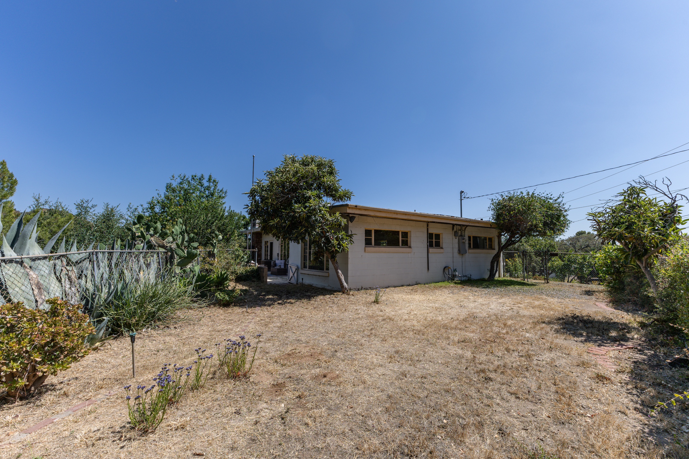  890 Ridgeside Drive - 物件實景
