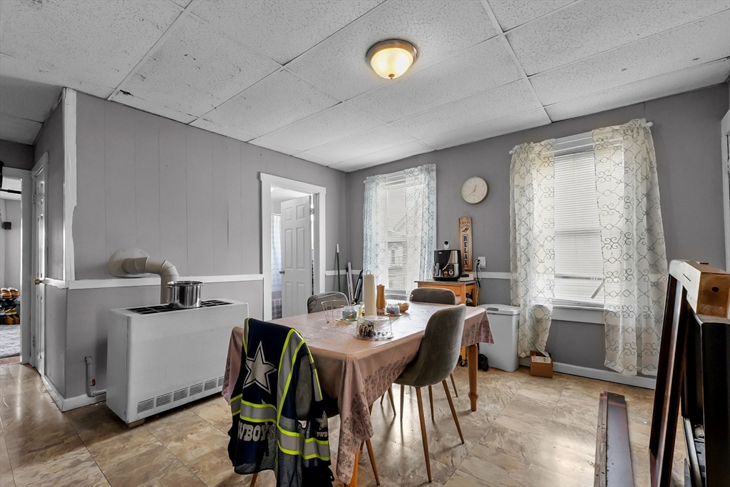 Fall River, Massachusetts, 02721, United States, 9 Bedrooms Bedrooms, ,3 BathroomsBathrooms,Residential,For Sale,1887933