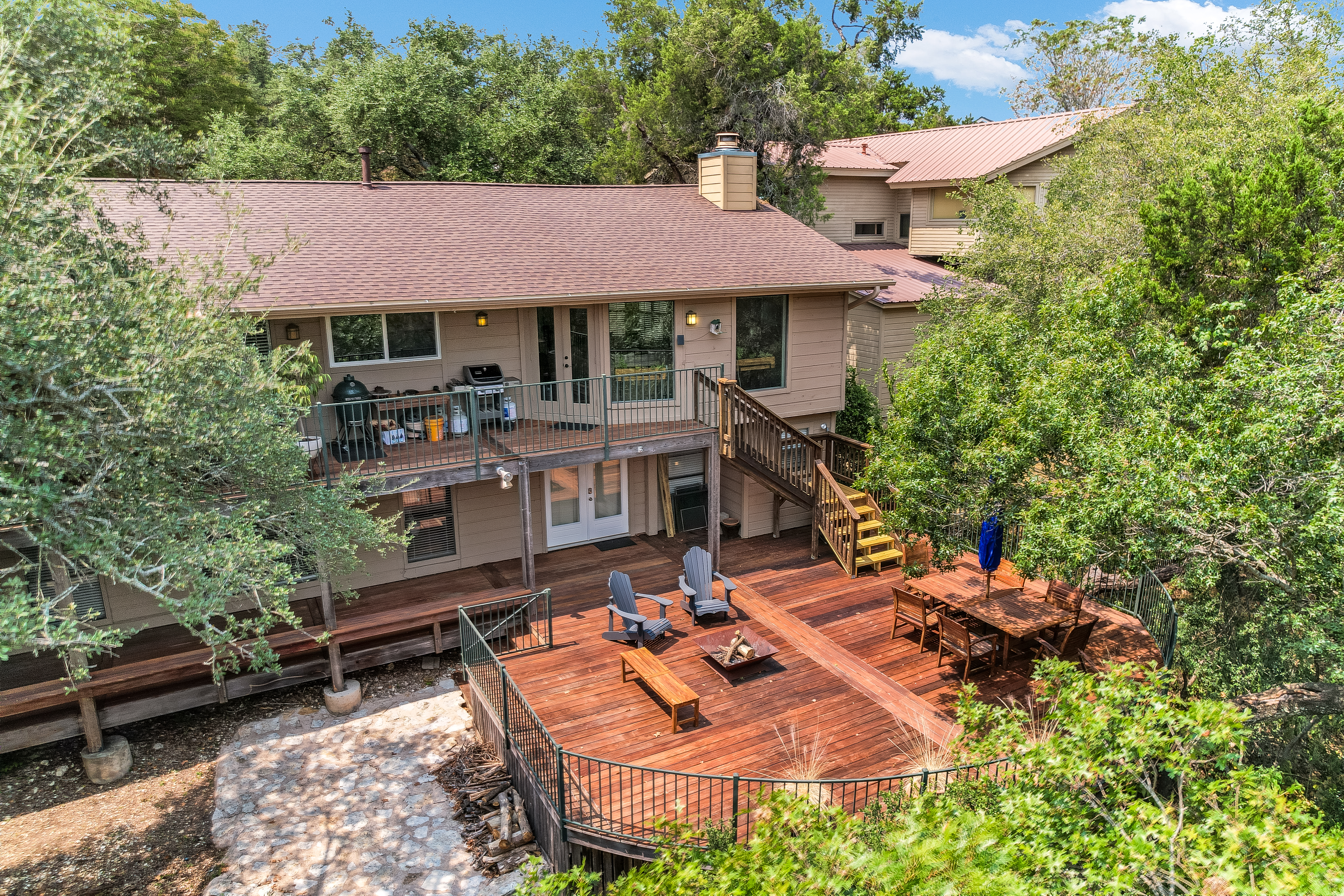  JUST LISTED - Treetop living in Lost Creek - 物件實景