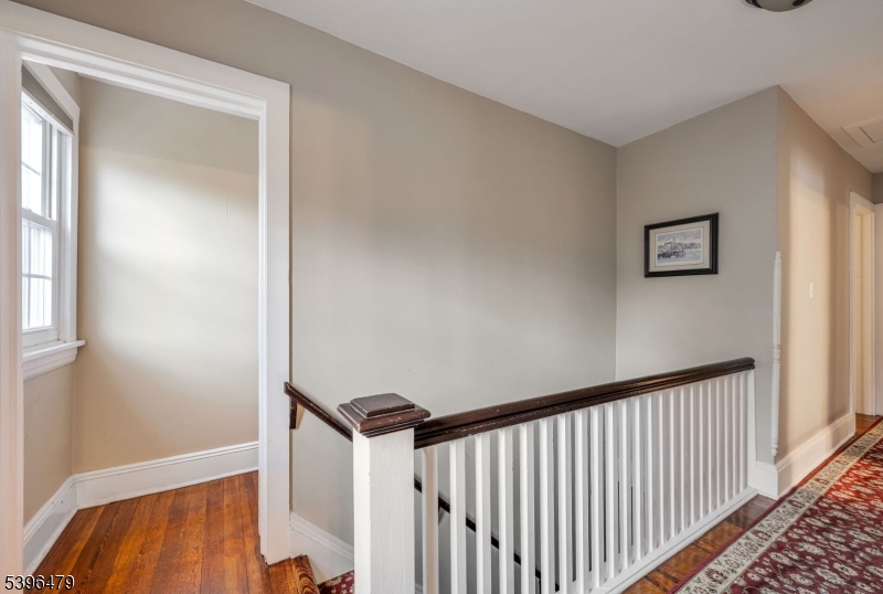 West Milford Twp., New Jersey, 07421, United States, 4 Bedrooms Bedrooms, ,3 BathroomsBathrooms,Residential,For Sale,1992089