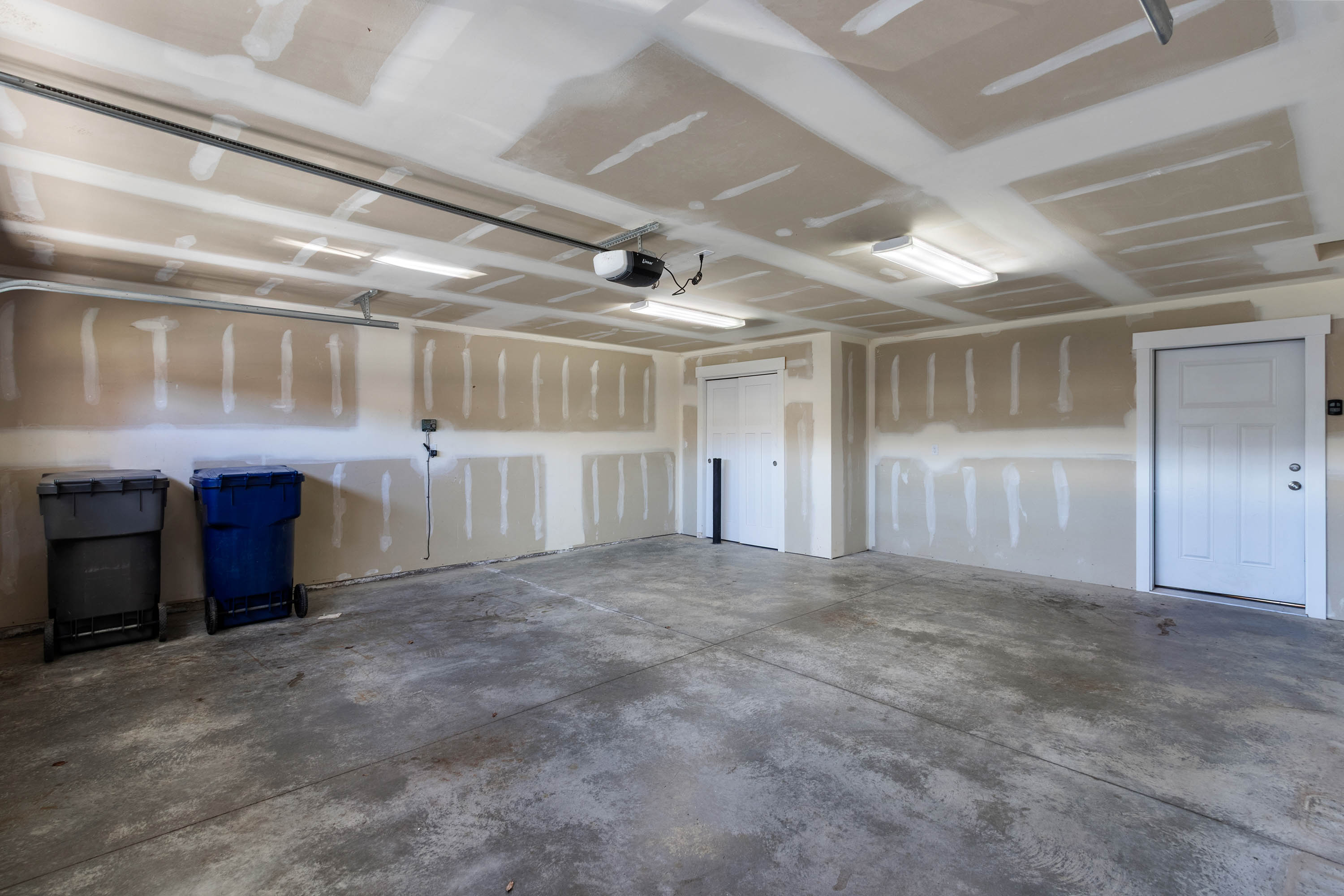 Sandpoint, Idaho, 83864, United States, 3 Bedrooms Bedrooms, ,2 BathroomsBathrooms,Residential,For Sale,2006353