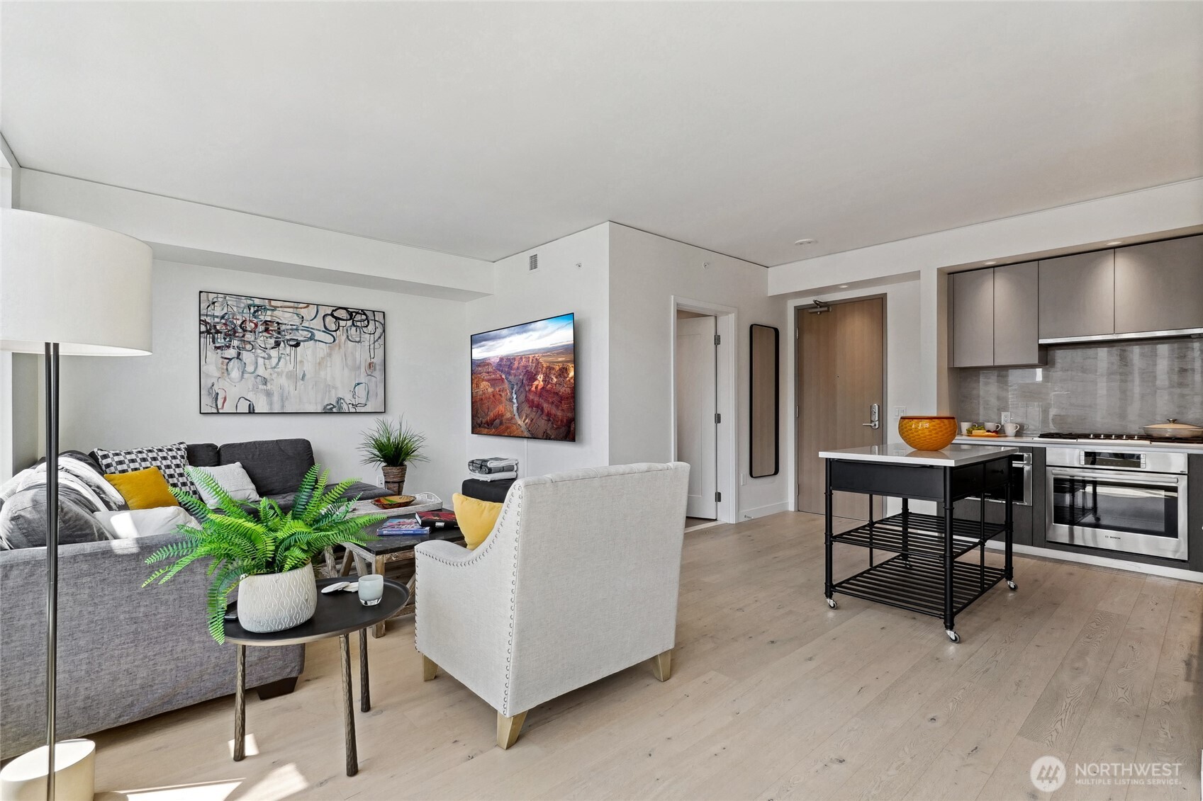Seattle, Washington, 98121, United States, 1 Bedroom Bedrooms, ,Residential,For Sale,1826957