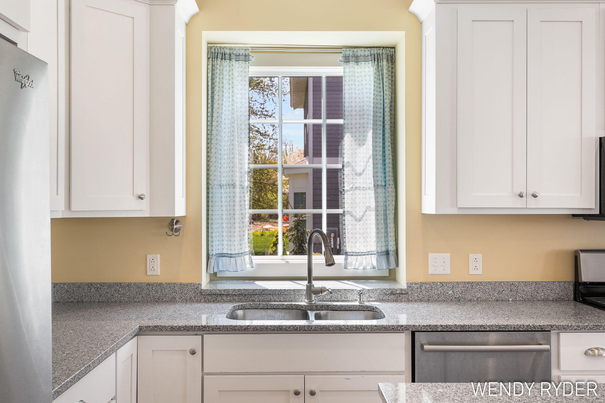 South Haven, Michigan, 49090, United States, 4 Bedrooms Bedrooms, ,4 BathroomsBathrooms,Residential,For Sale,1907418