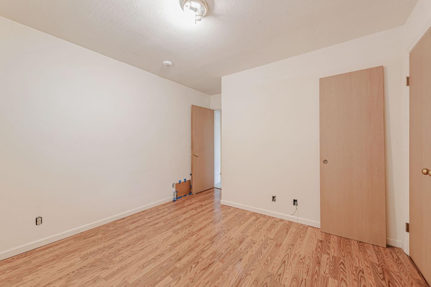 Santa Clara, California, 95051, United States, 3 Bedrooms Bedrooms, ,3 BathroomsBathrooms,Residential,For Sale,1941607