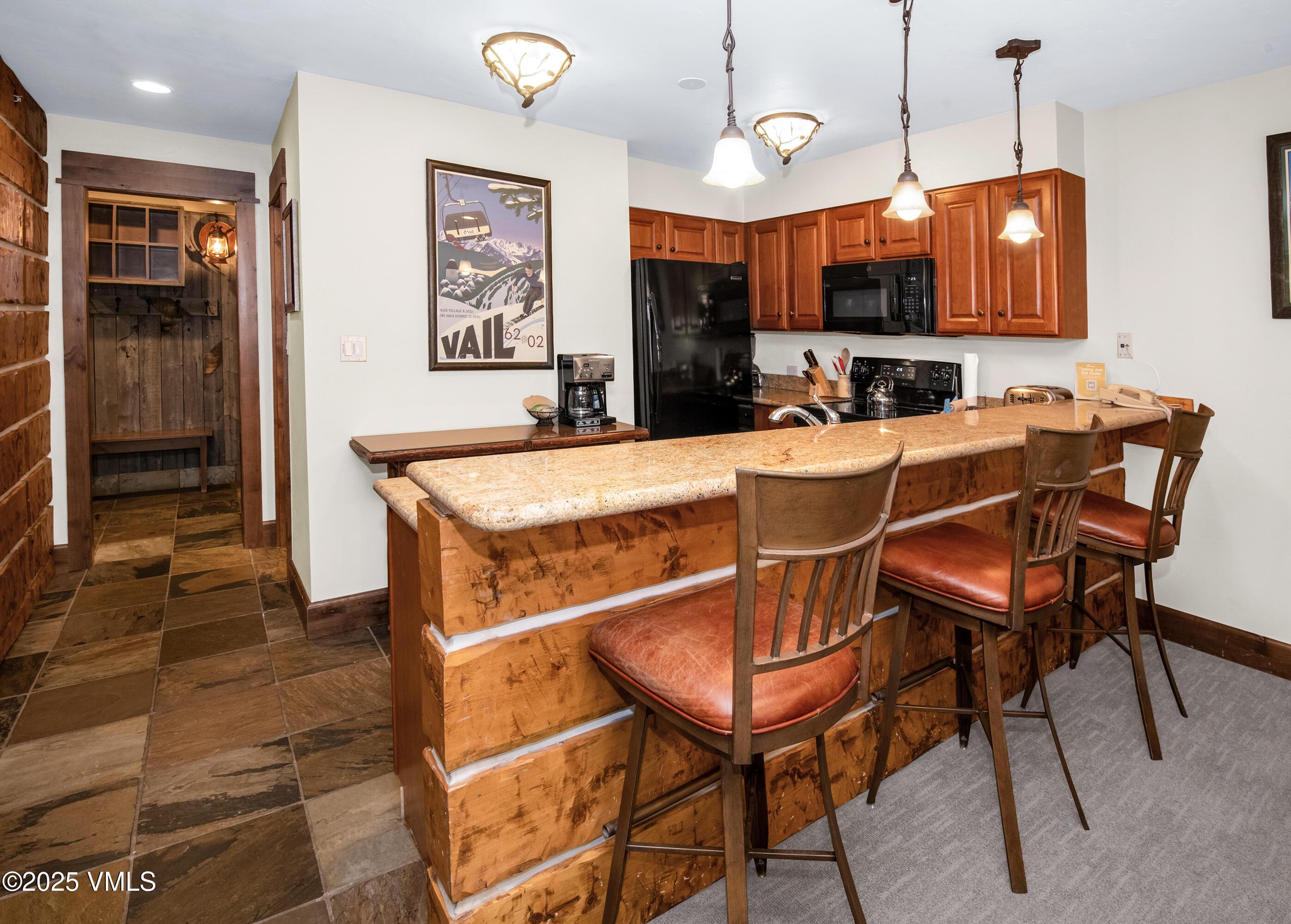 Vail, Colorado, 81657, United States, 2 Bedrooms Bedrooms, ,2 BathroomsBathrooms,Residential,For Sale,1849878