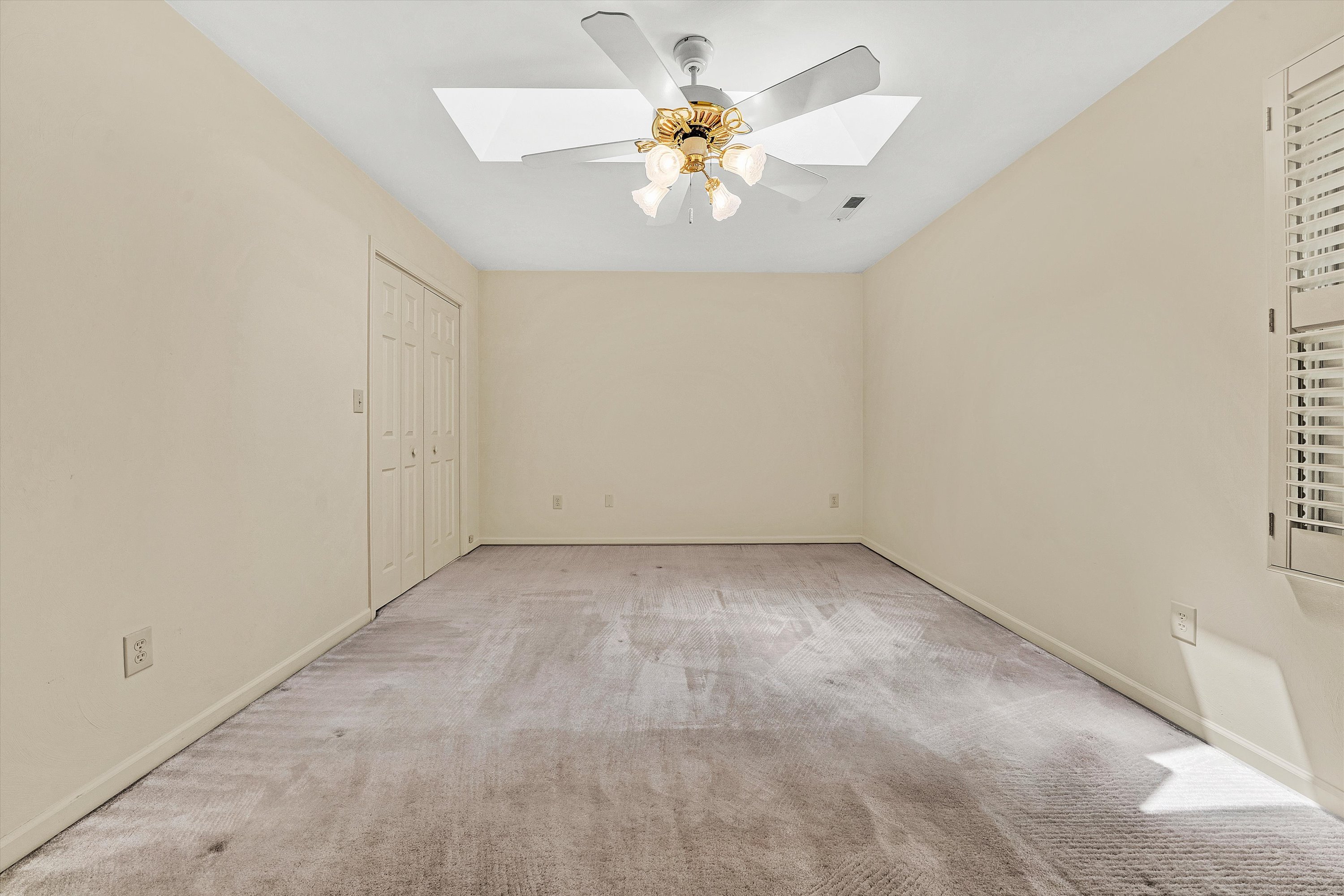 Bedford, Virginia, 24523, United States, 4 Bedrooms Bedrooms, ,4 BathroomsBathrooms,Residential,For Sale,1914324