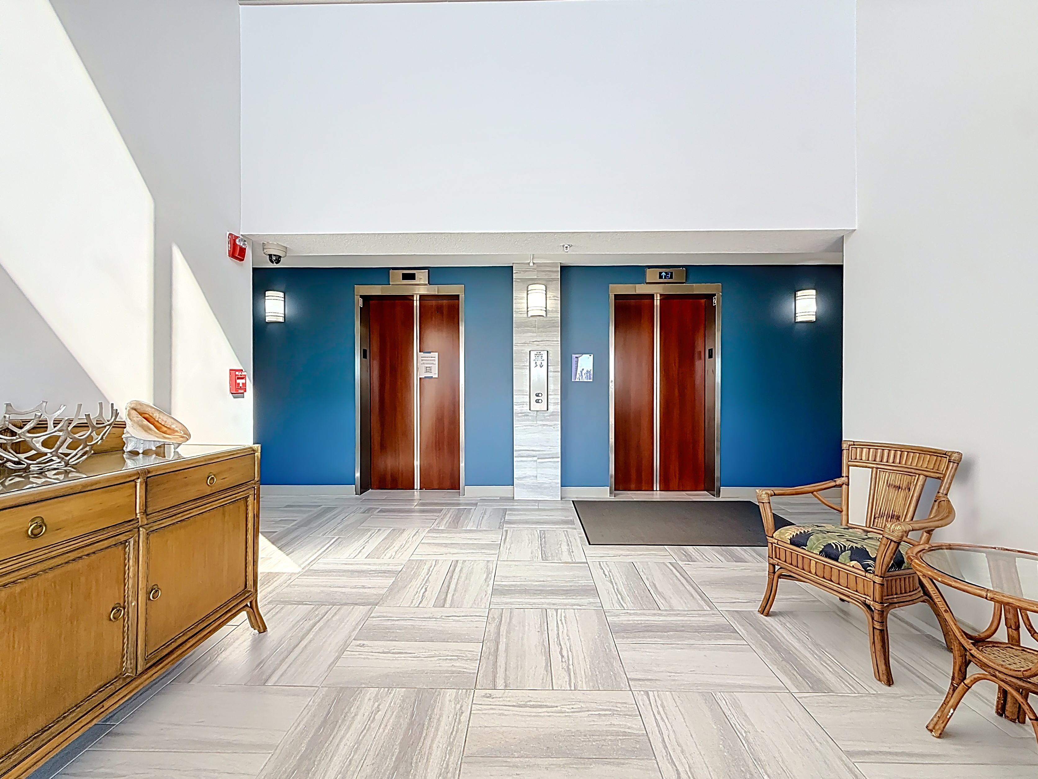 Treasure Island, Florida, 33706, United States, 3 Bedrooms Bedrooms, ,3 BathroomsBathrooms,Residential,For Sale,1983307