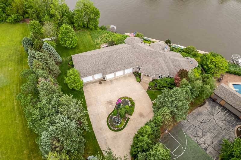 Machesney Park, Illinois, 61115, United States, 4 Bedrooms Bedrooms, ,5 BathroomsBathrooms,Residential,For Sale,2048172
