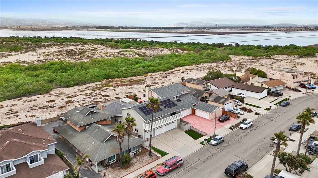 Oxnard, California, 93035, United States, 5 Bedrooms Bedrooms, ,1 BathroomBathrooms,Residential,For Sale,1847302