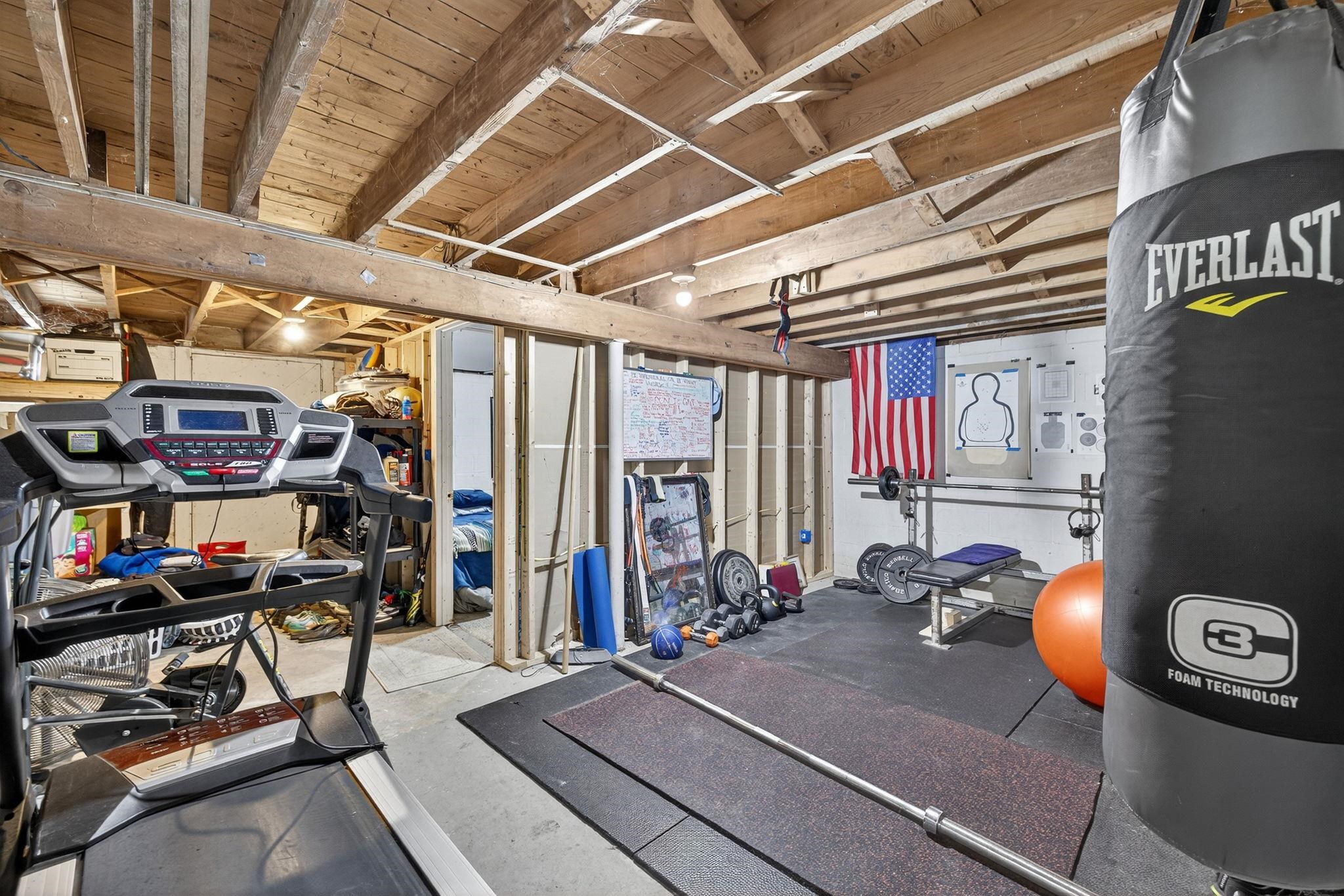 Portsmouth, New Hampshire, 03801, United States, 3 Bedrooms Bedrooms, ,1 BathroomBathrooms,Residential,For Sale,1934652