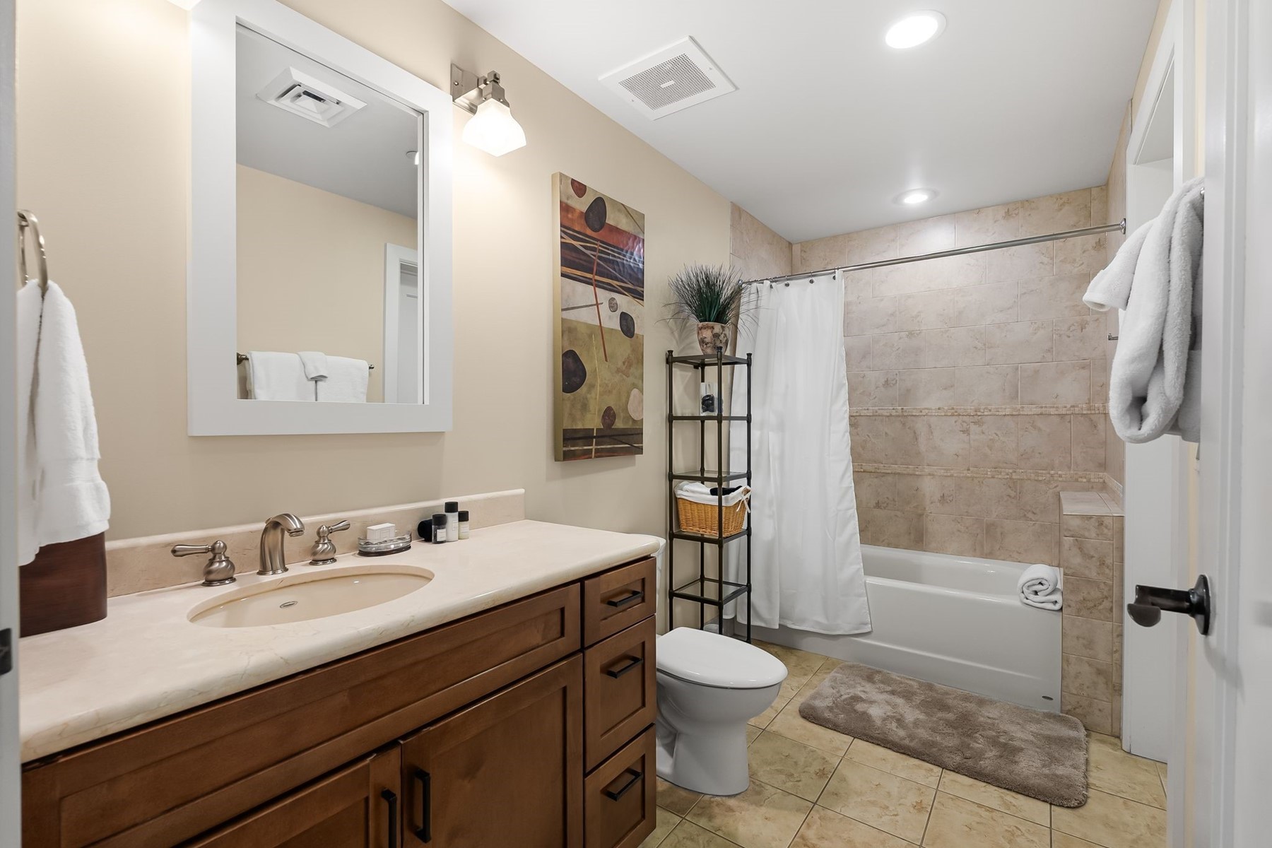  Seasons at Sandpoint Unit 131 - 物件實景