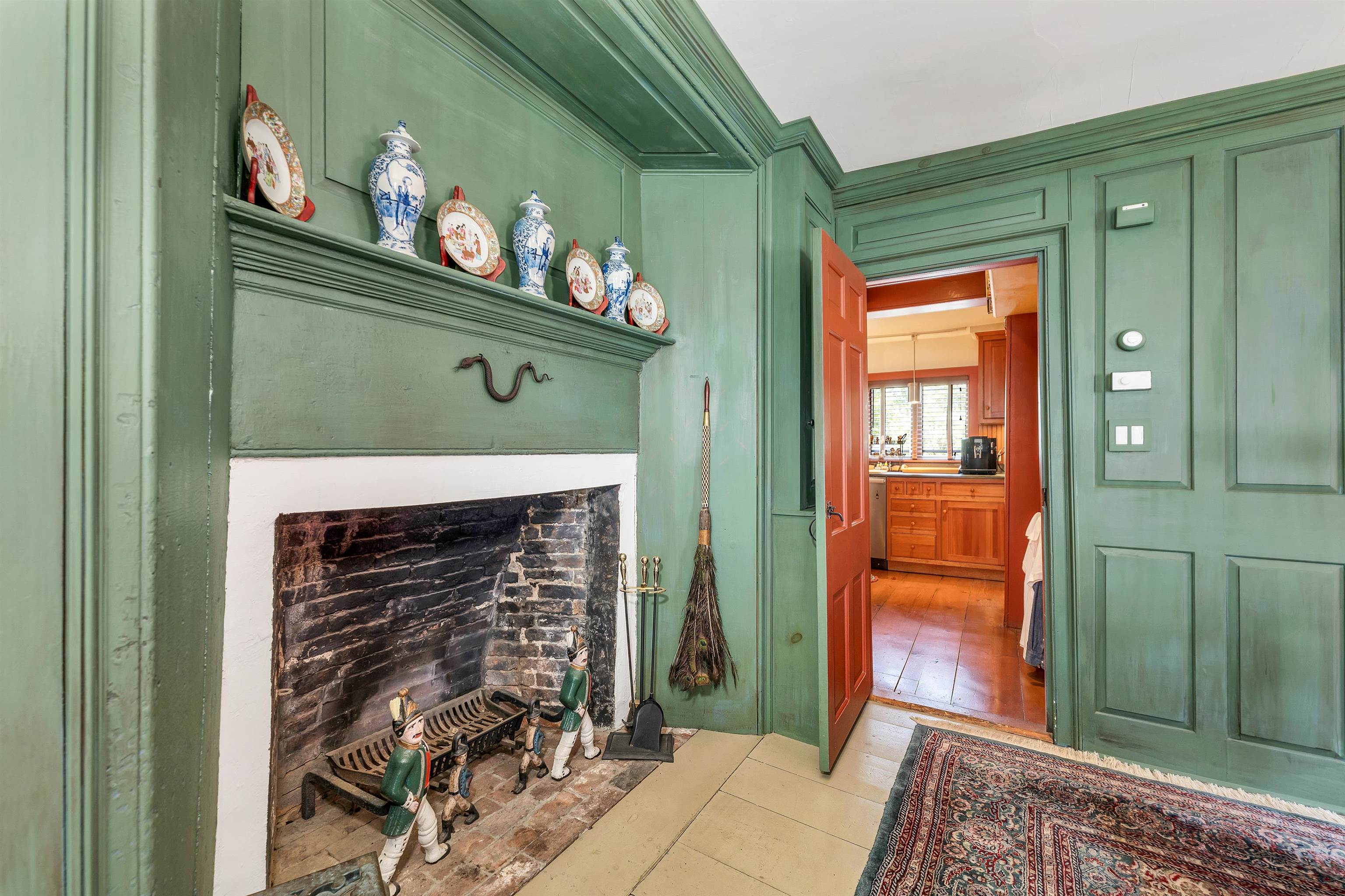 Portsmouth, New Hampshire, 03801, United States, 3 Bedrooms Bedrooms, ,1 BathroomBathrooms,Residential,For Sale,1919932
