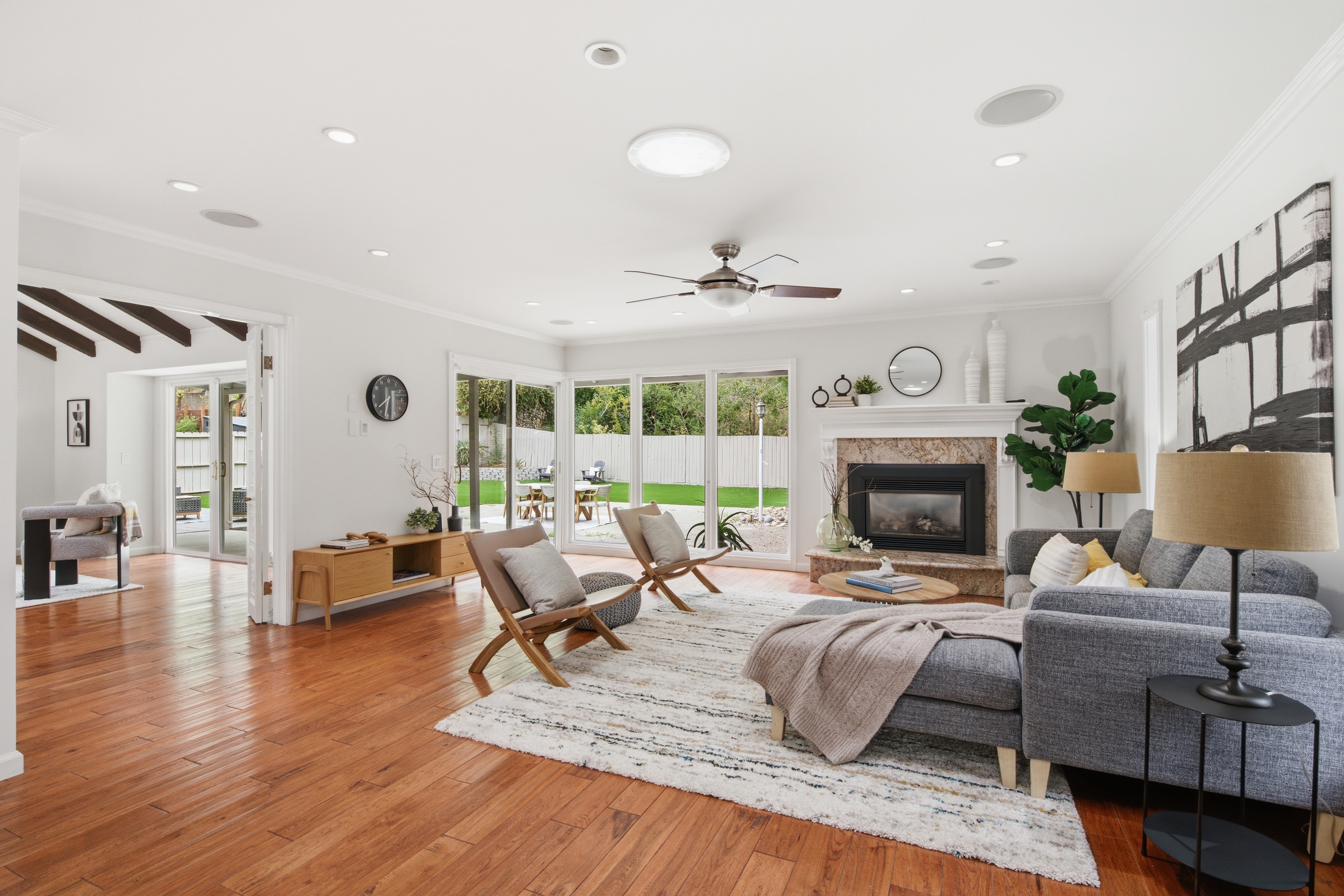  Spacious Single-Level Home on an Expansive Lot - 物件實景