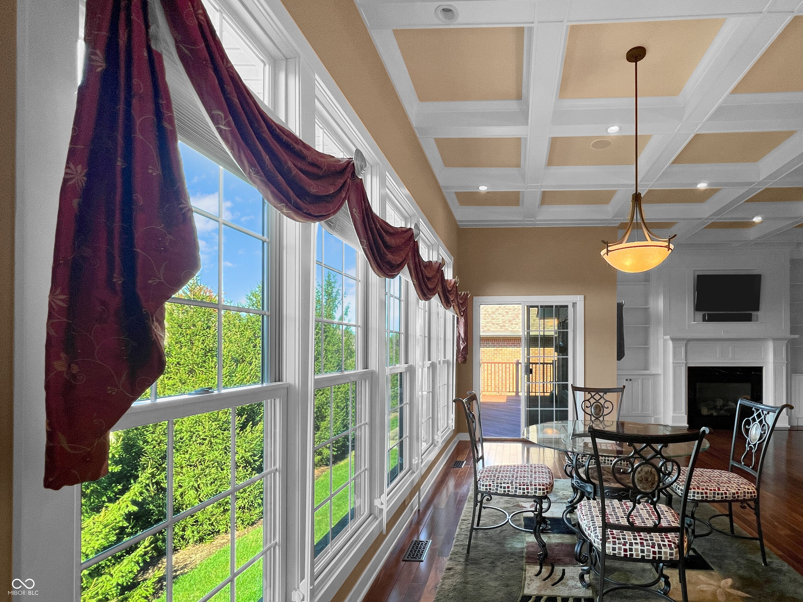 Columbus, Indiana, 47201, United States, 3 Bedrooms Bedrooms, ,3 BathroomsBathrooms,Residential,For Sale,1977125