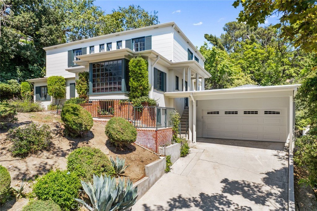 Glendale, California, 91207, United States, 4 Bedrooms Bedrooms, ,3 BathroomsBathrooms,Residential,For Sale,1910492
