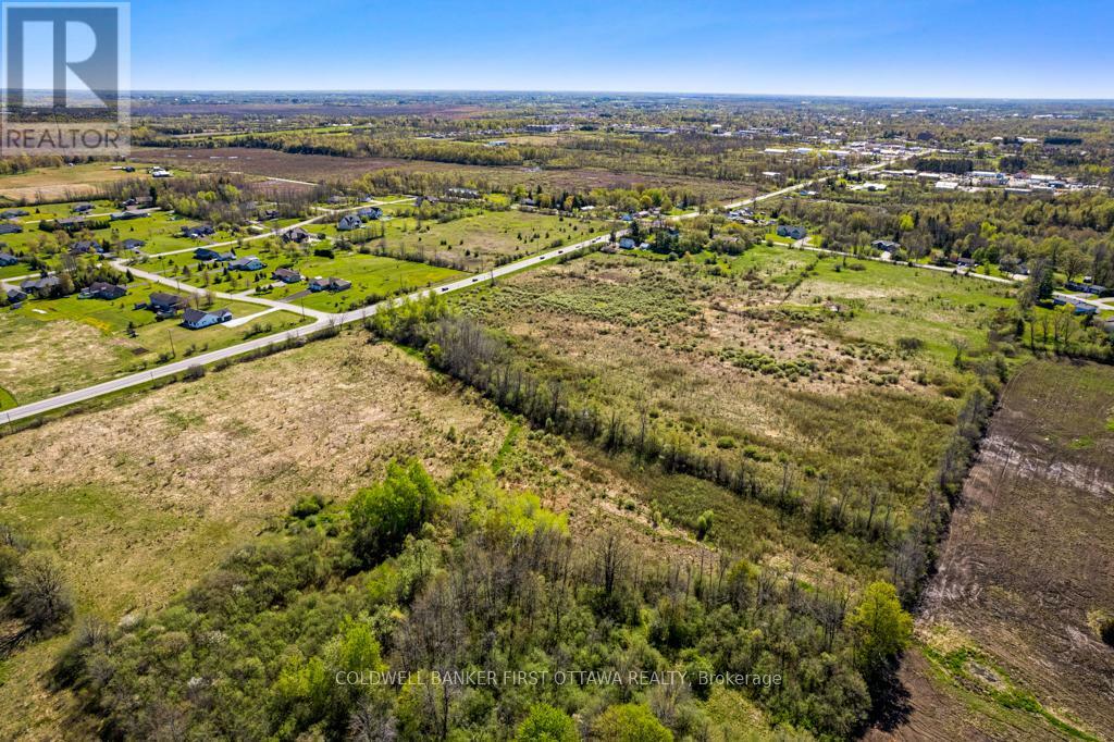TAY VALLEY, Ontario, K7H 3C9, CA, ,Residential,For Sale,1867366