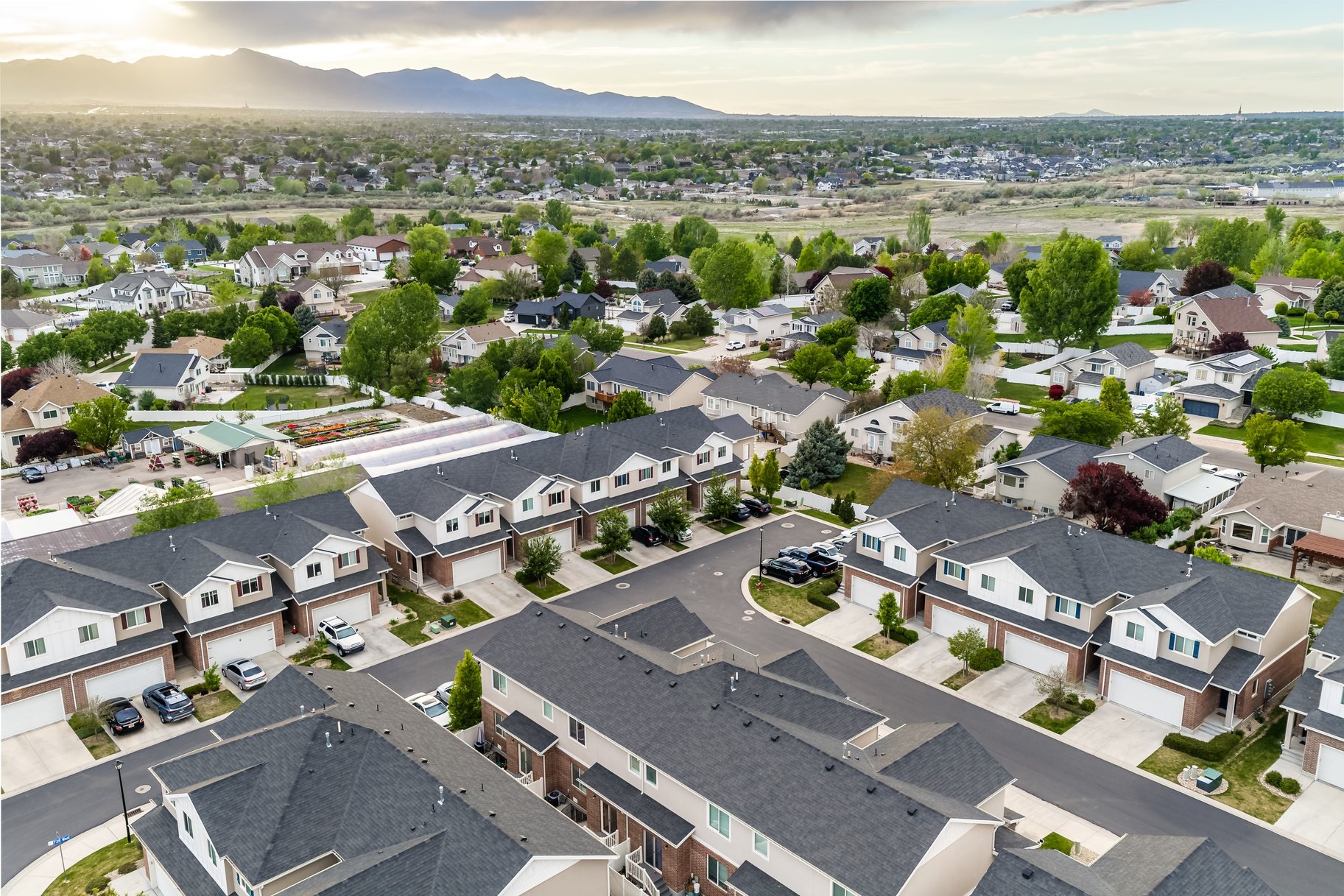 Meticulously Upgraded Townhome in Prime Draper - 物件實景