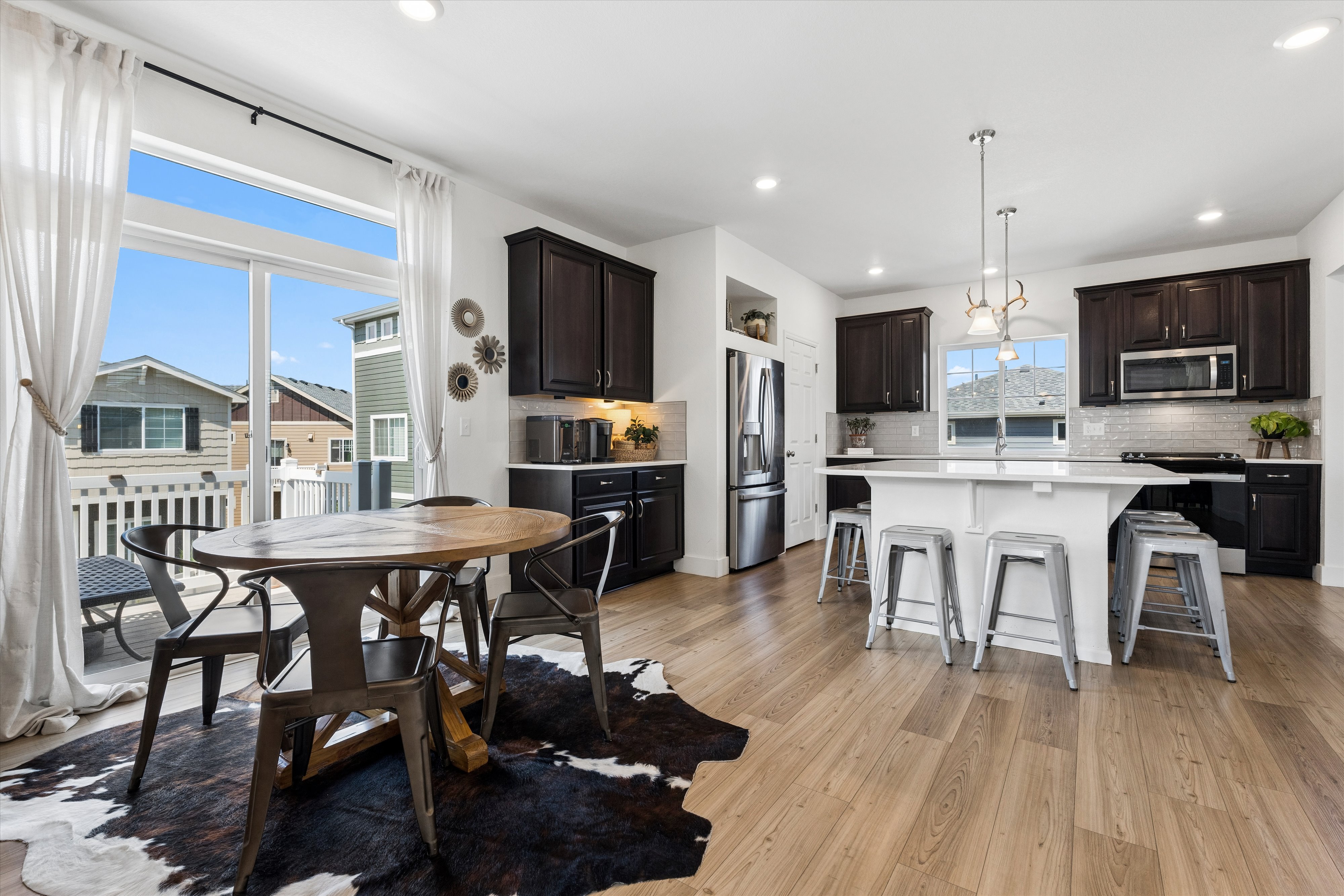  Highly Sought-after Volante Model Carriage House in Erie Highlands - 物件實景