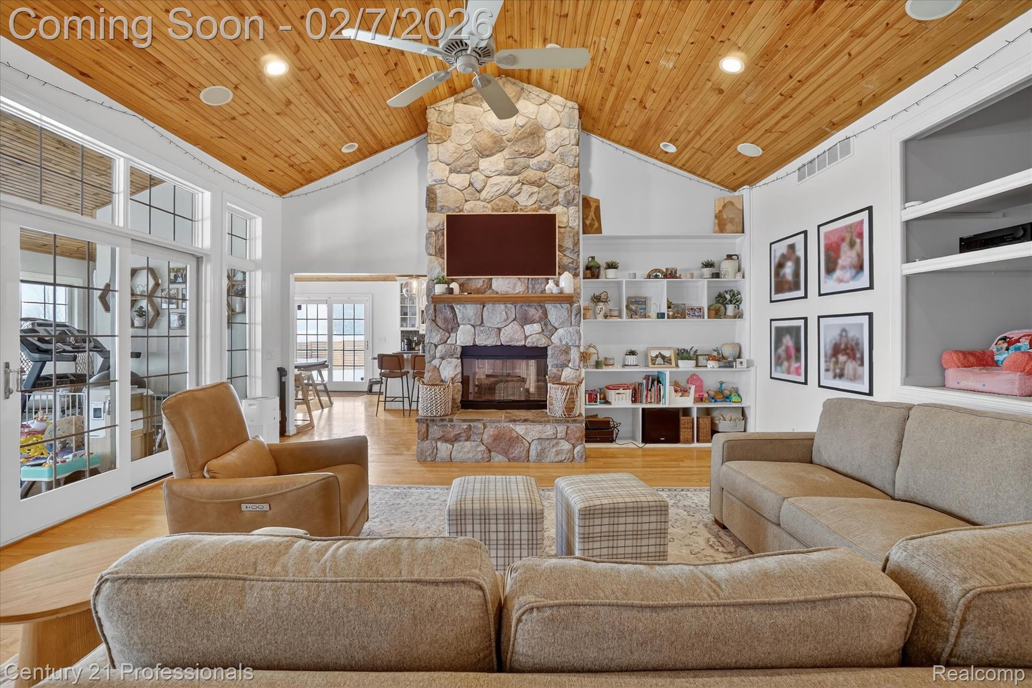 NewHudson, Michigan, 48165, United States, 3 Bedrooms Bedrooms, ,2 BathroomsBathrooms,Residential,For Sale,2014527