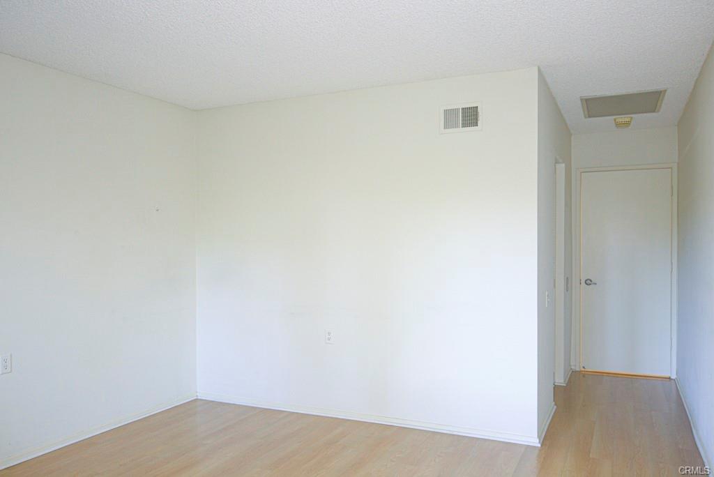 Laguna Woods, California, 92637, United States, 2 Bedrooms Bedrooms, ,1 BathroomBathrooms,Residential,For Sale,1923163