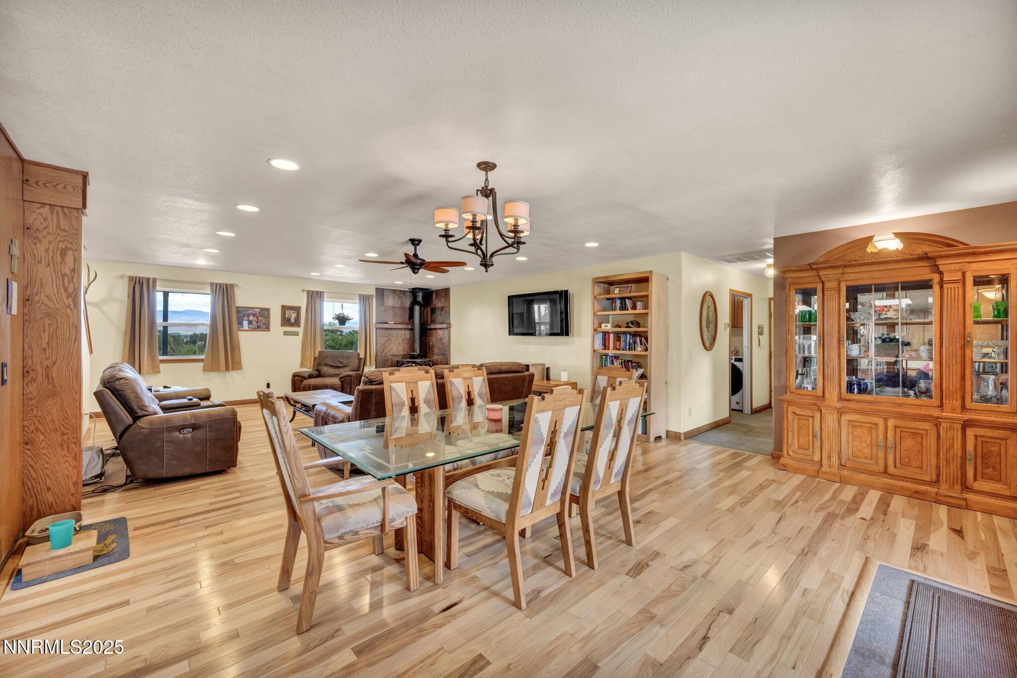 Wellington, Nevada, 89444, United States, 4 Bedrooms Bedrooms, ,4 BathroomsBathrooms,Residential,For Sale,1900954