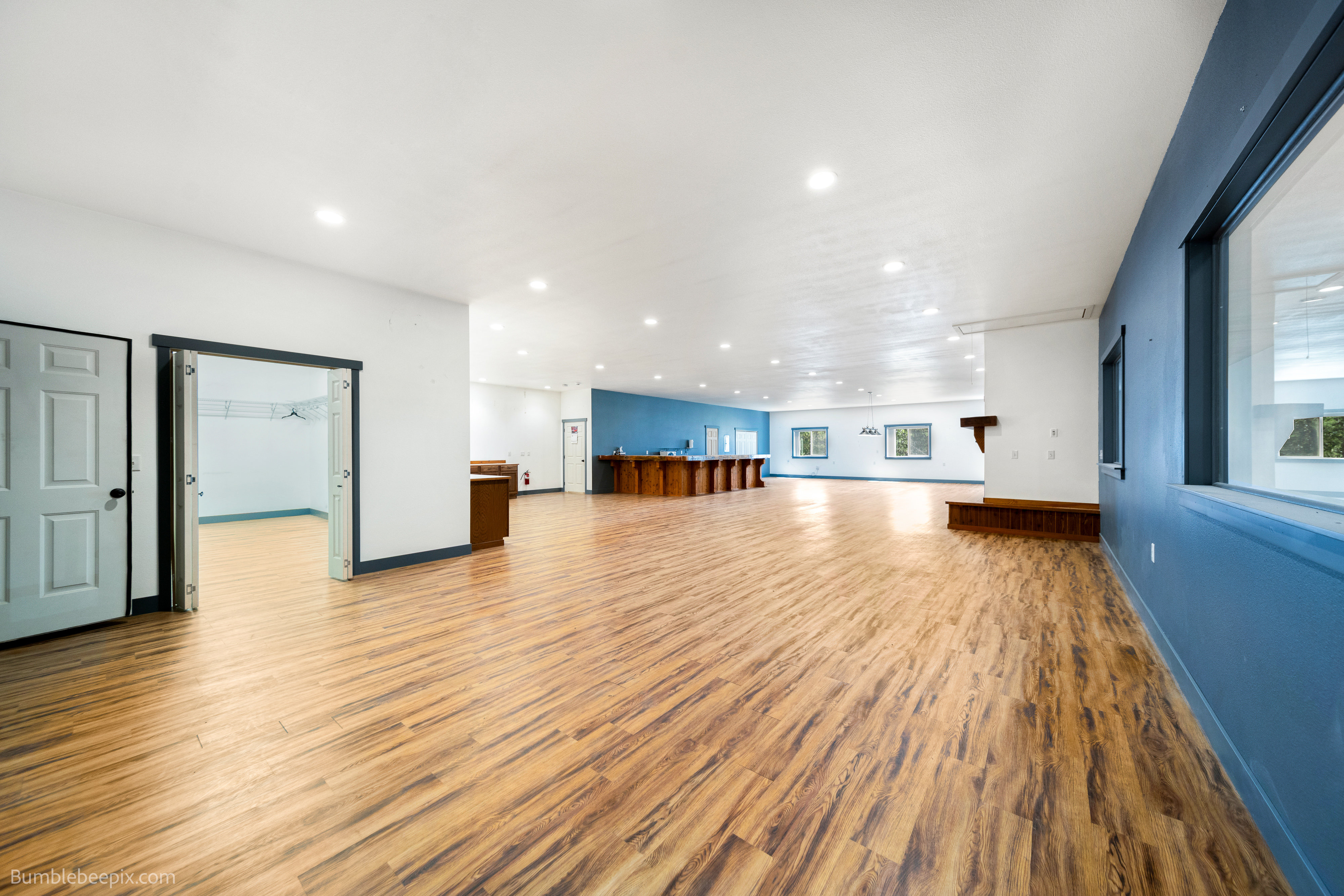 Cusick, Washington, 99119, United States, ,2 BathroomsBathrooms,Residential,For Sale,1978397