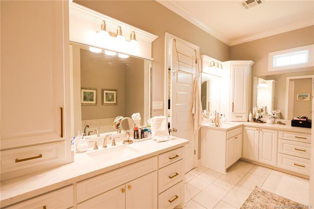 Lake Charles, Louisiana, 70605, United States, 4 Bedrooms Bedrooms, ,3 BathroomsBathrooms,Residential,For Sale,1942693