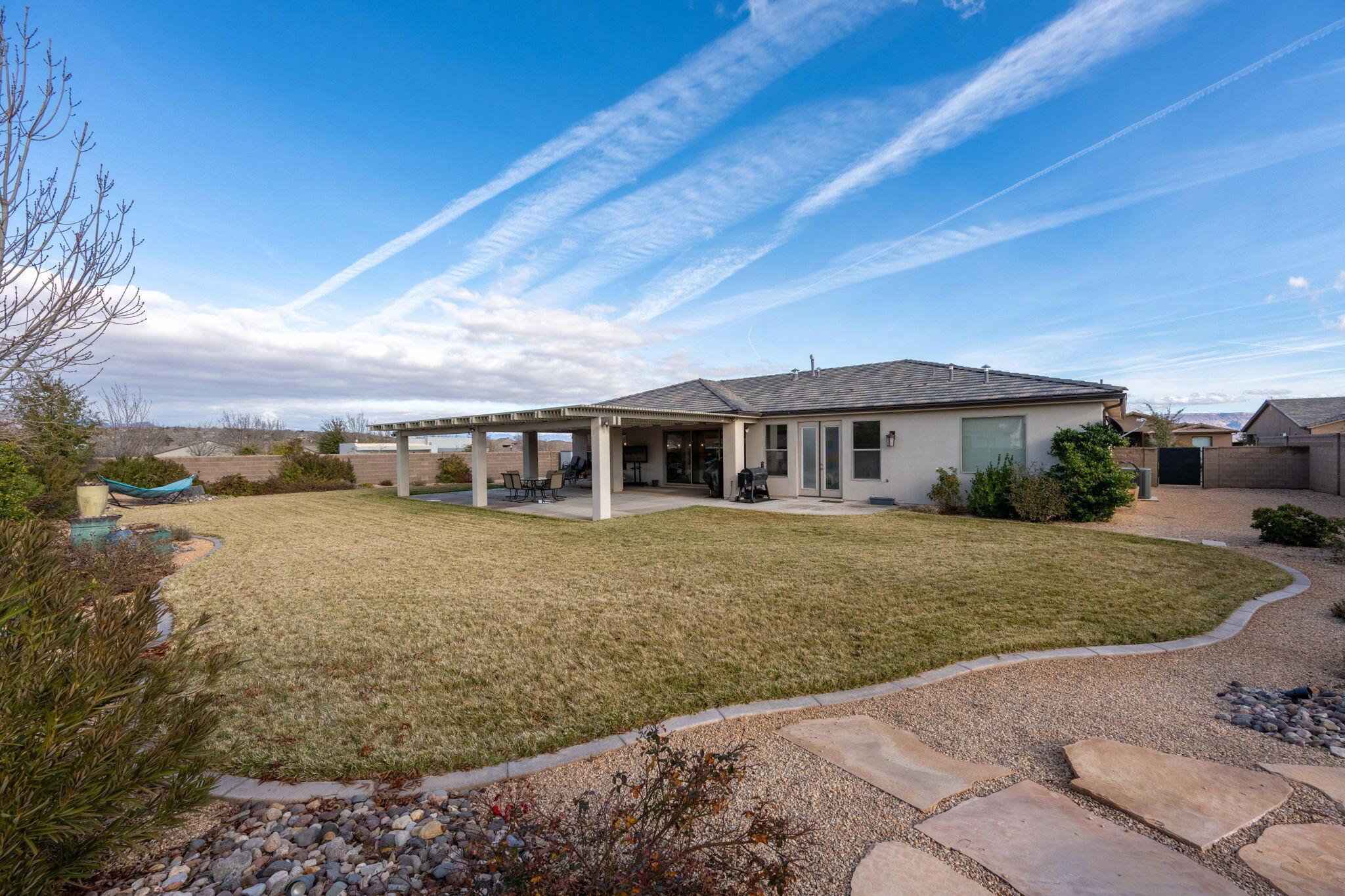 Washington, Utah, 84780, United States, 4 Bedrooms Bedrooms, ,5 BathroomsBathrooms,Residential,For Sale,2009663