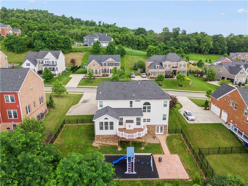 Canonsburg, Pennsylvania, 15317, United States, 5 Bedrooms Bedrooms, ,4 BathroomsBathrooms,Residential,For Sale,1914664