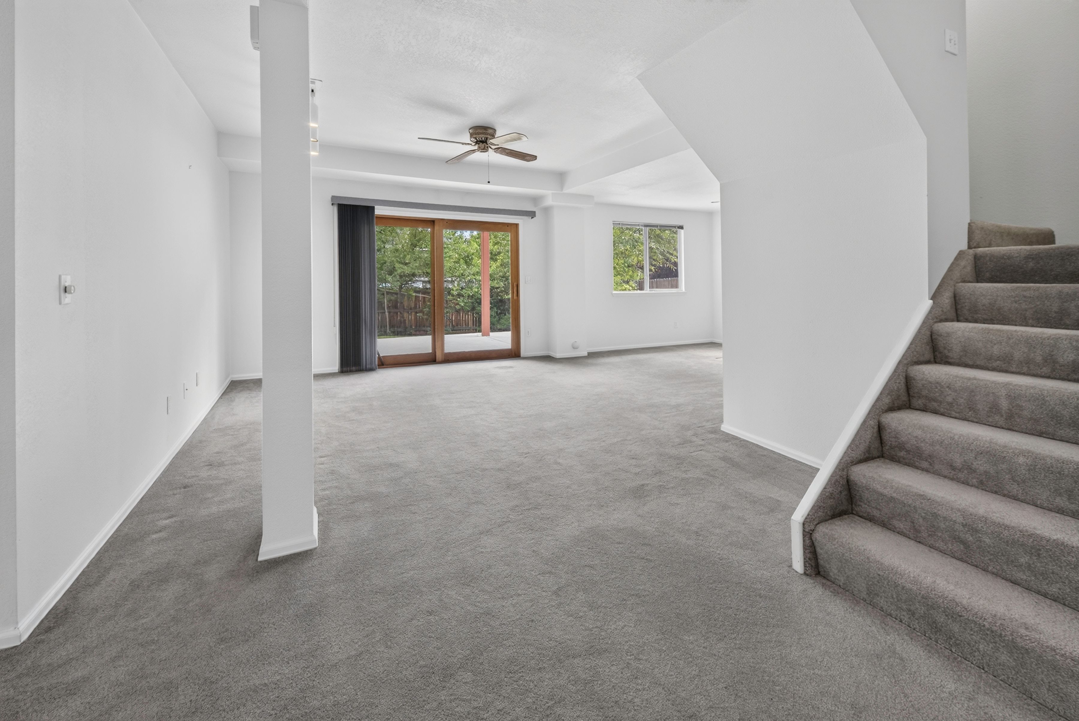  Lovingly Maintained Home in the Highly Sought-After Hunters Glen Community - 物件實景