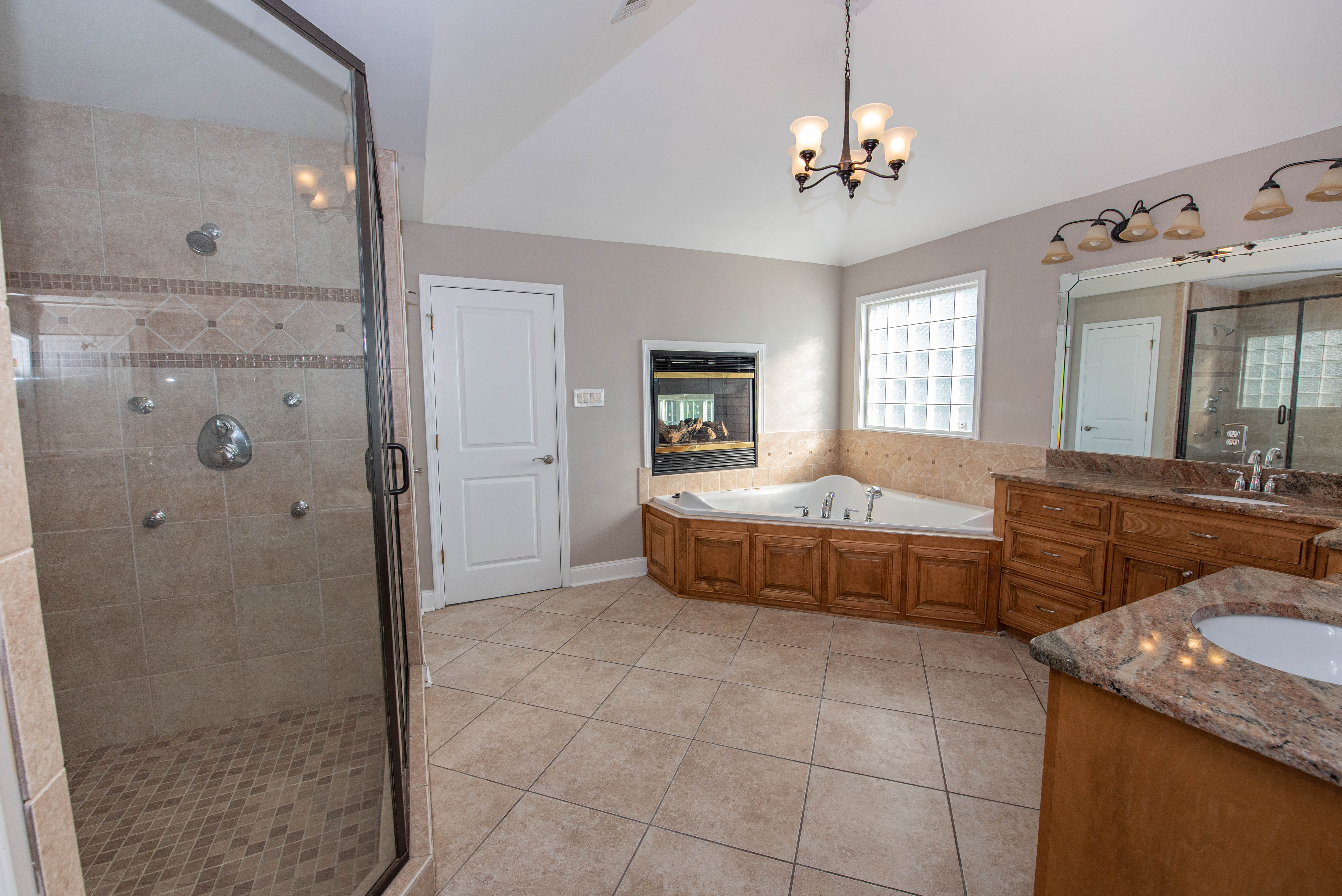 Centerville, Georgia, 31028, United States, 5 Bedrooms Bedrooms, ,4 BathroomsBathrooms,Residential,For Sale,1921700