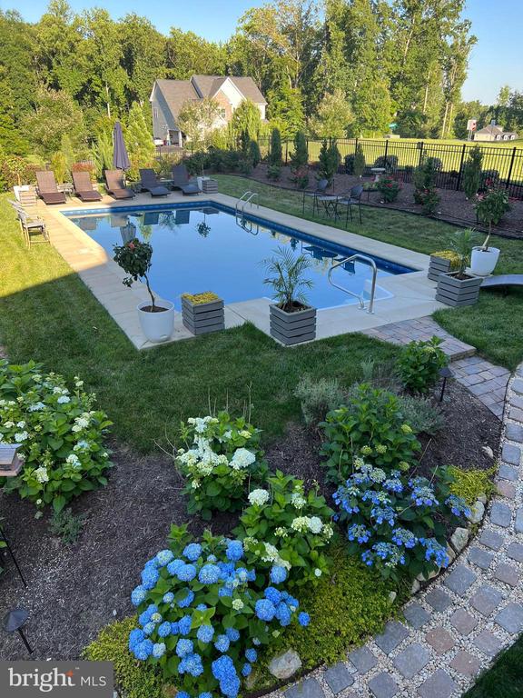 Fredericksburg, Virginia, 22406, United States, 5 Bedrooms Bedrooms, ,6 BathroomsBathrooms,Residential,For Sale,1981857