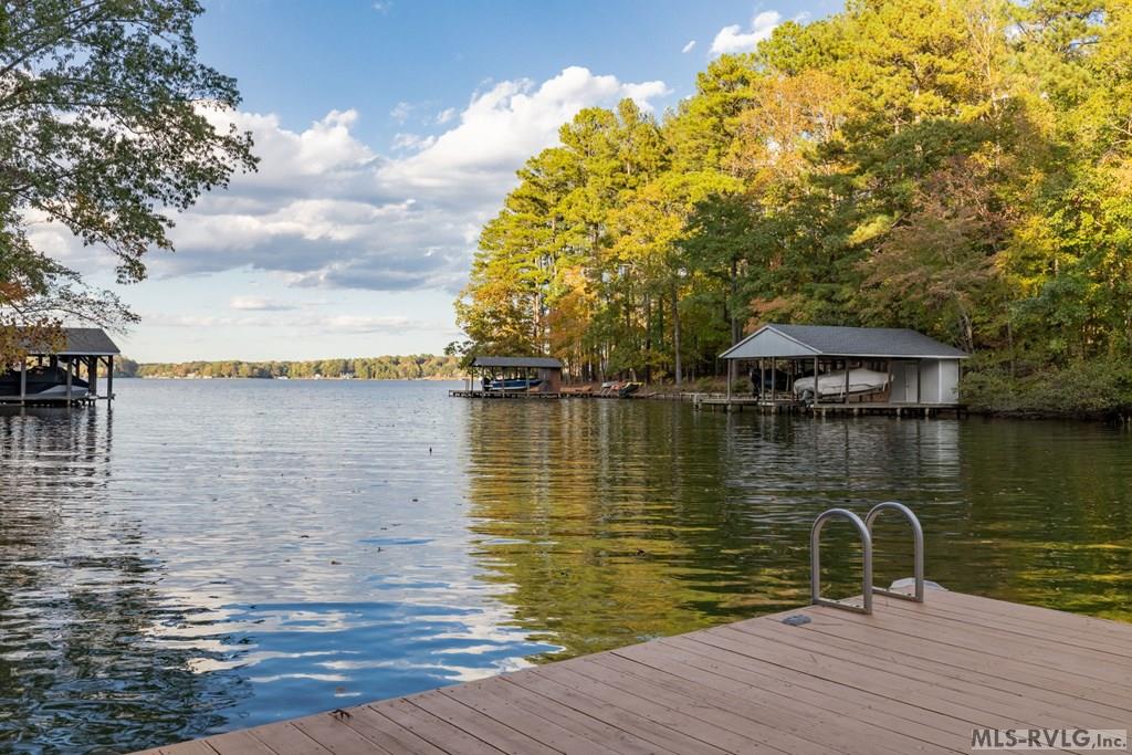 Boydton, Virginia, 23917, United States, 5 Bedrooms Bedrooms, ,4 BathroomsBathrooms,Residential,For Sale,1991597
