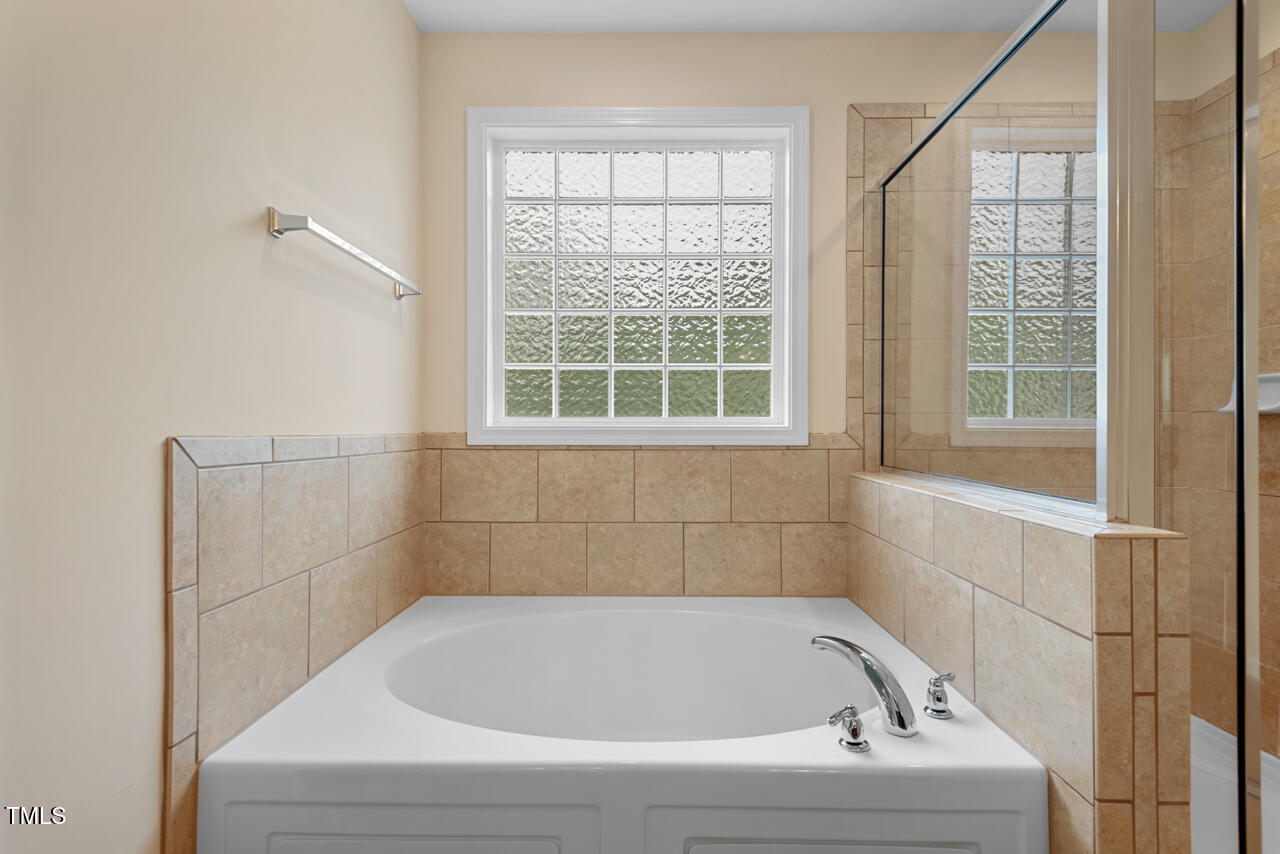 Durham, North Carolina, 27707, United States, 4 Bedrooms Bedrooms, ,3 BathroomsBathrooms,Residential,For Sale,1903615